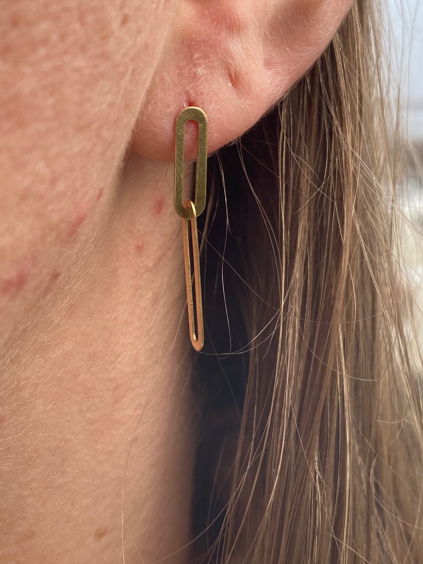 18kt vintage paperclip earrings