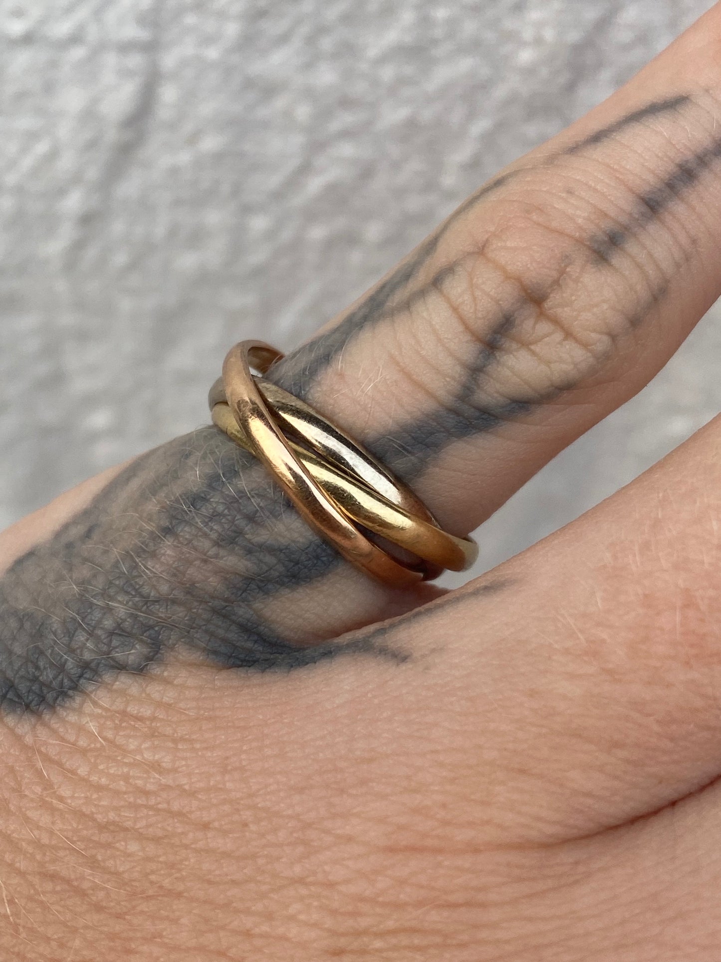 18kt vintage tritone ring