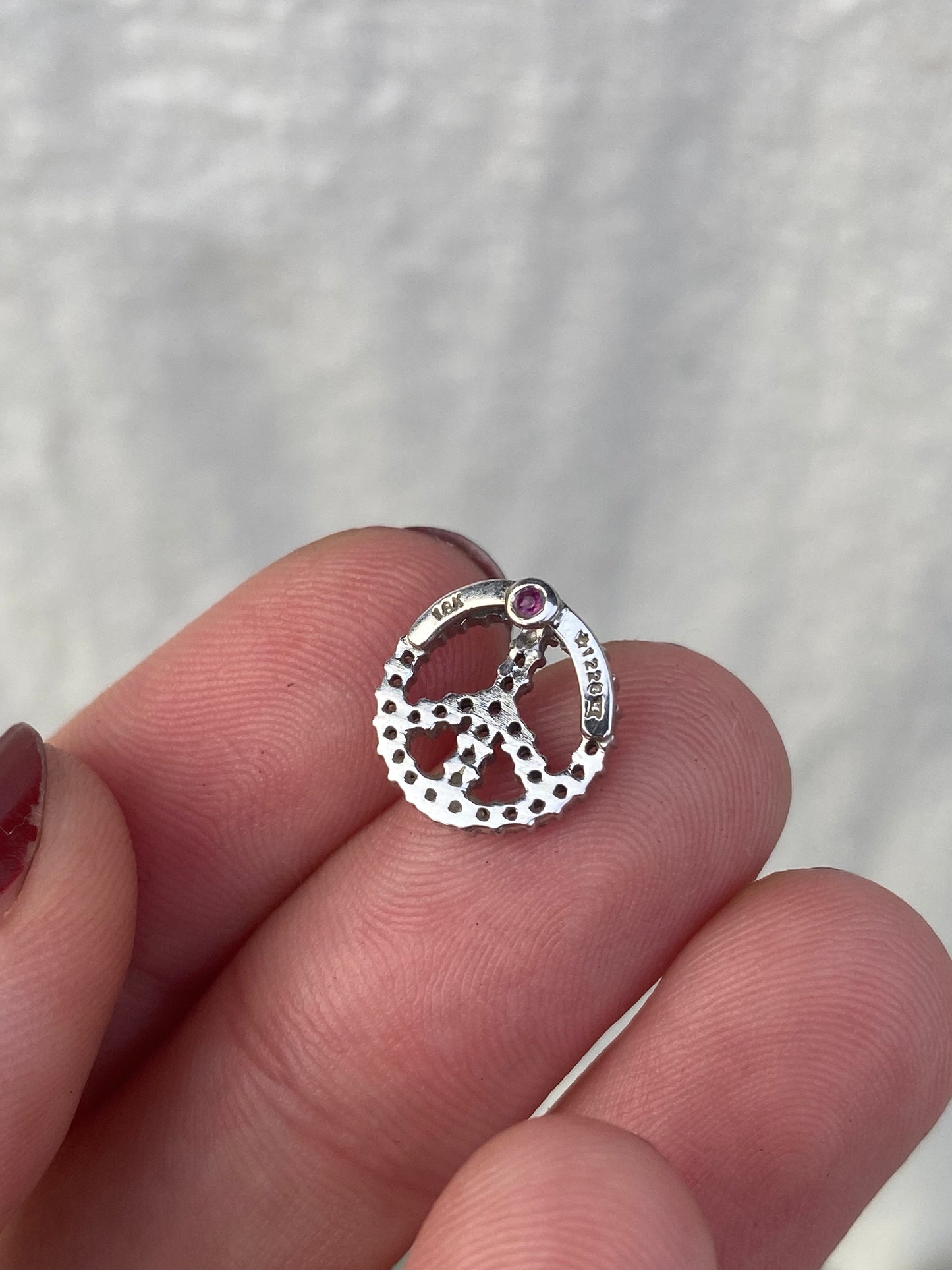 18kt diamond peace sign