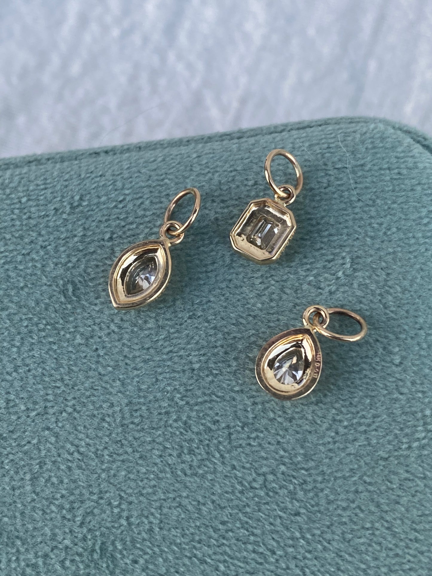 14kt double bezel diamond pendant
