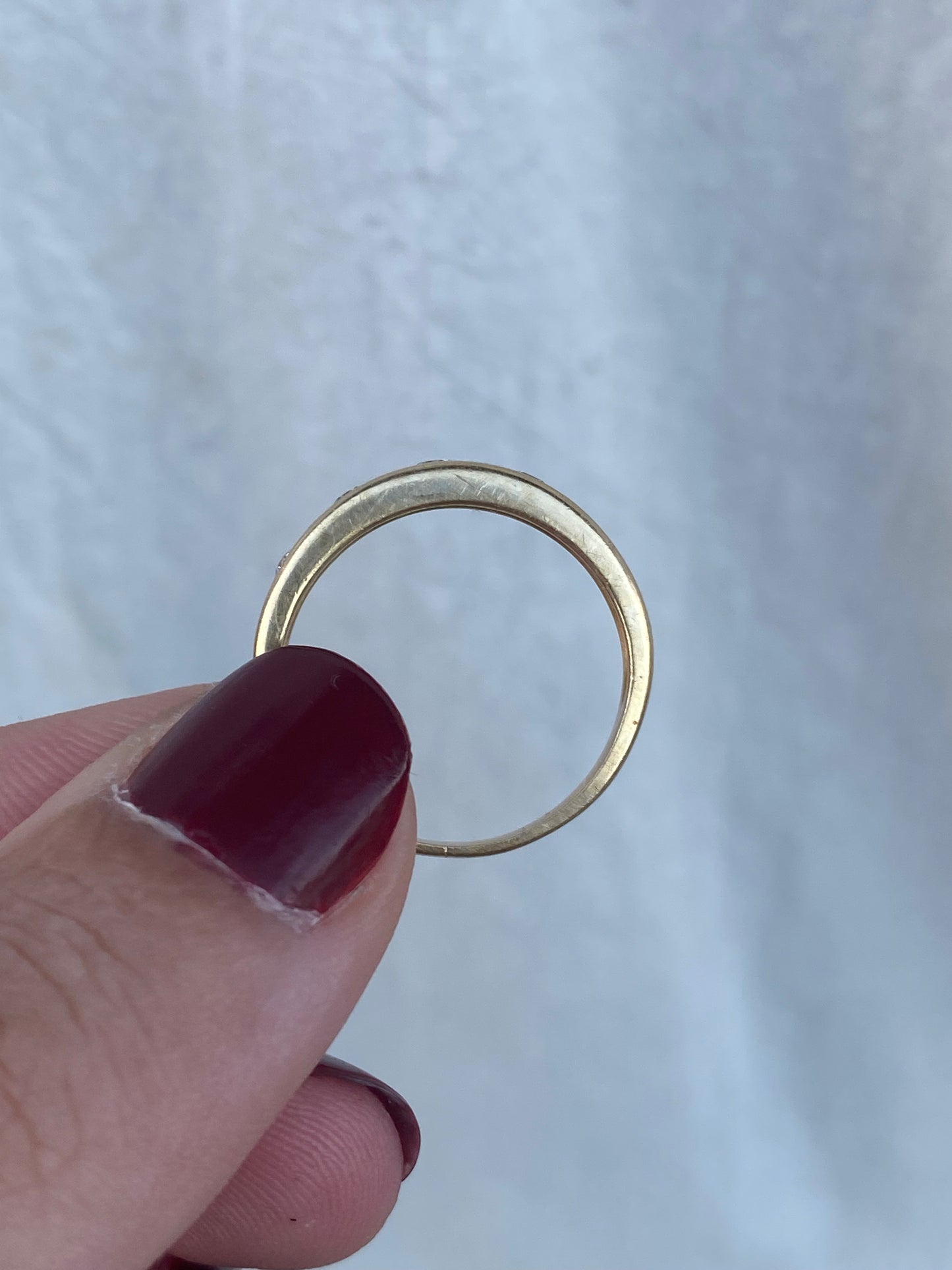 18kt channel set diamond band