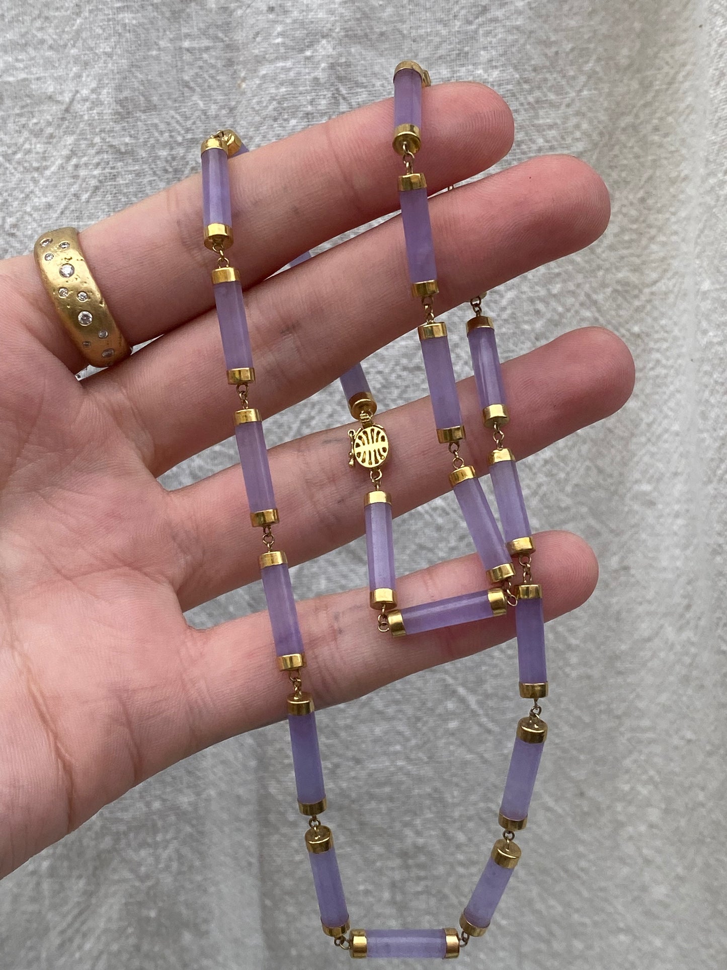 14kt 19" vintage lavender jadeite necklace