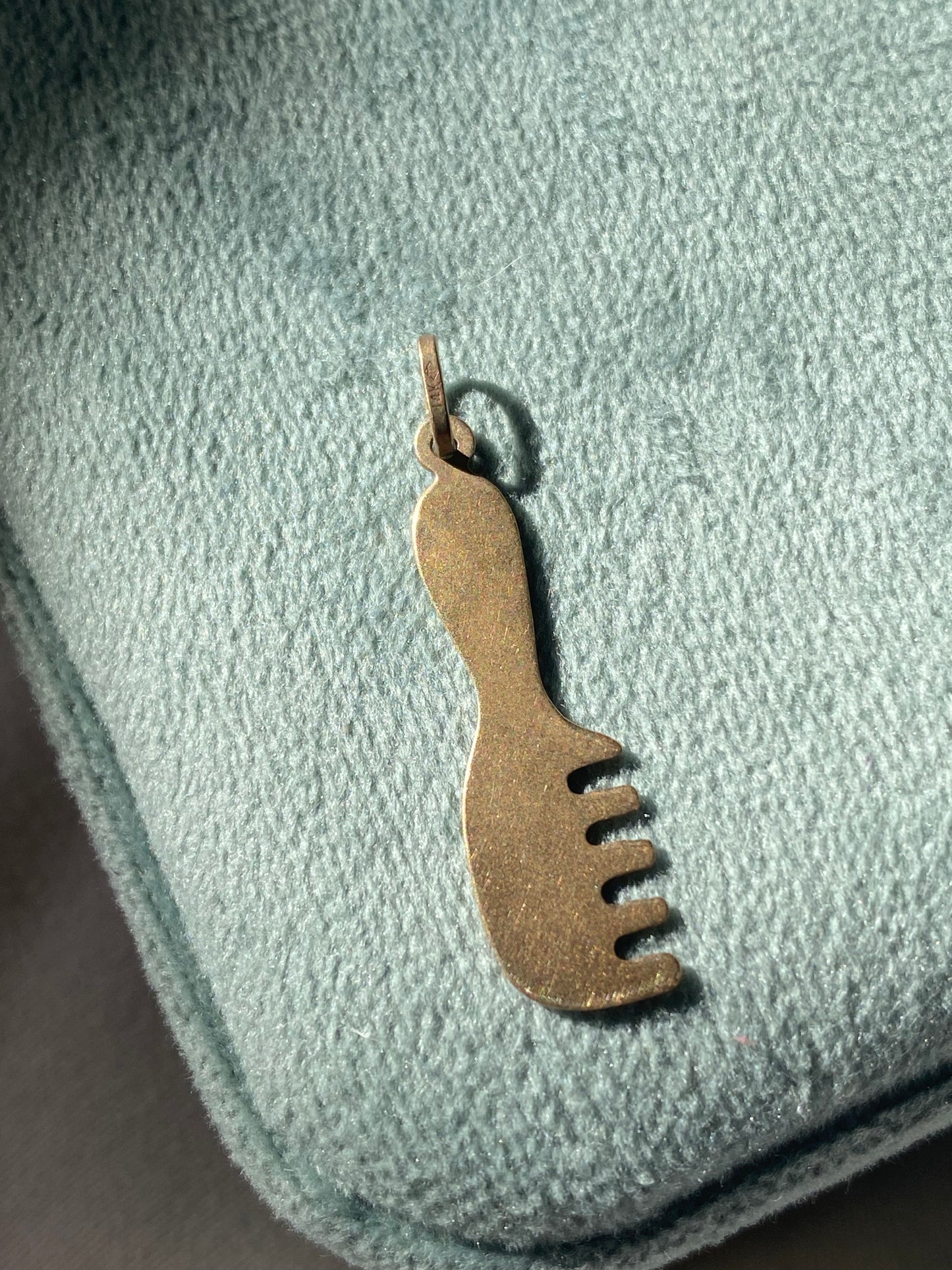 14kt vintage comb