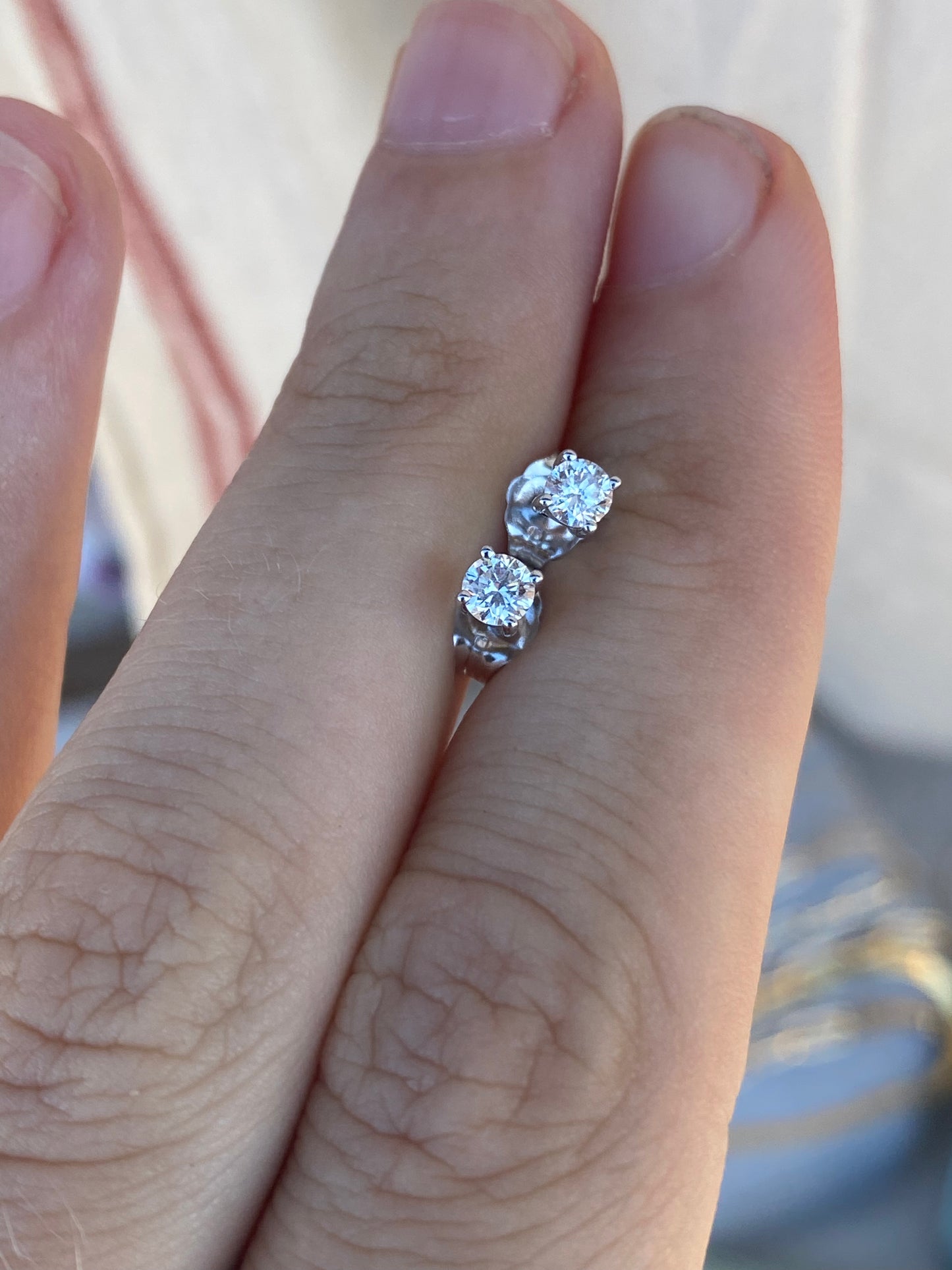 14kt .20ctw diamond studs