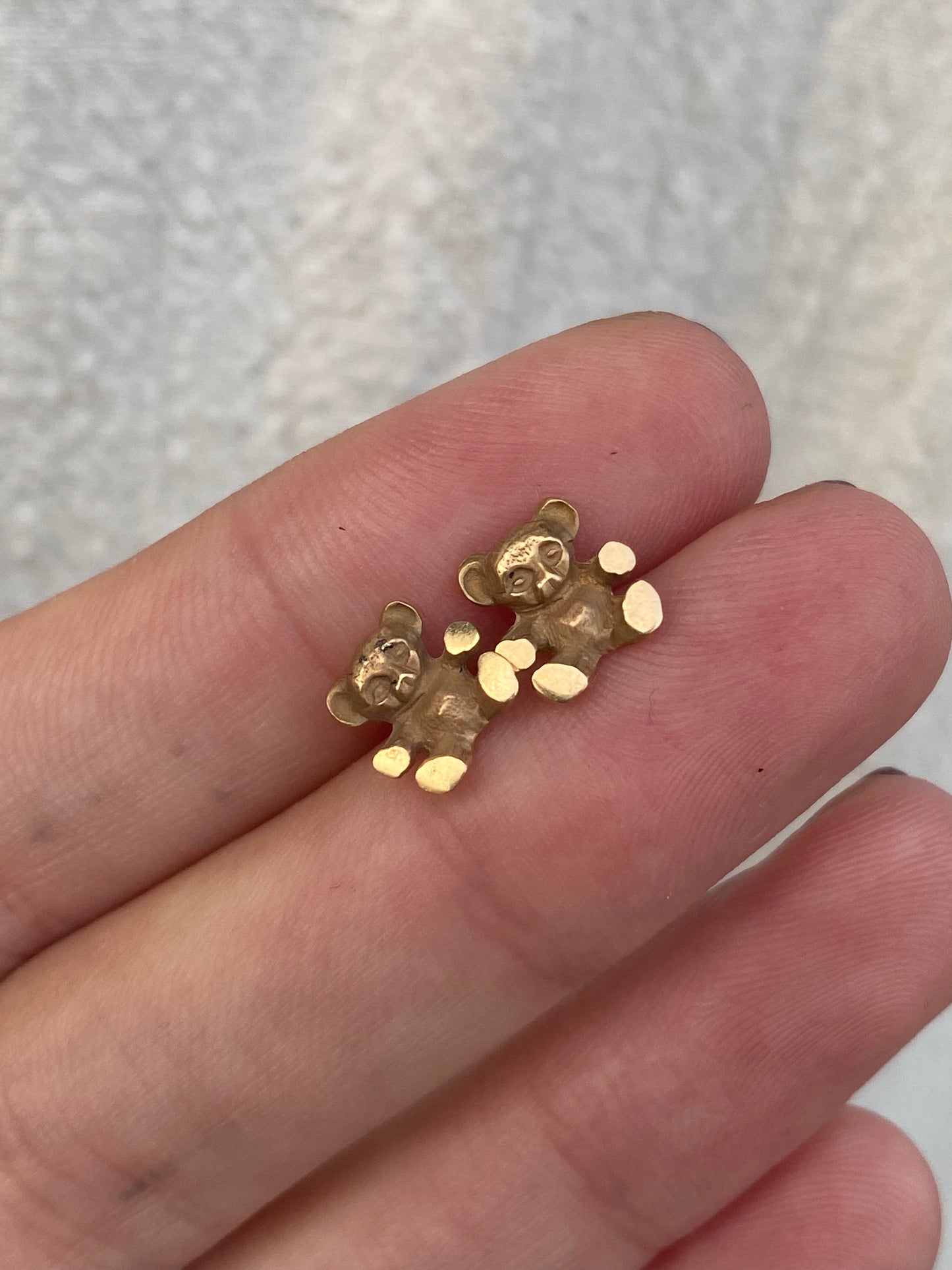 14kt vintage teddy studs