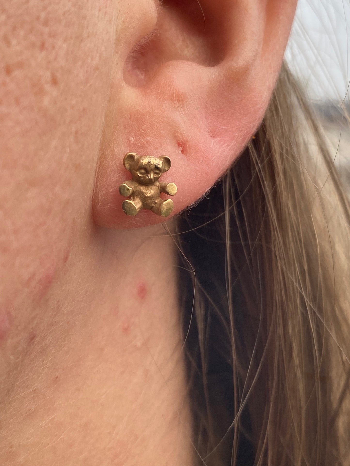 14kt vintage teddy studs