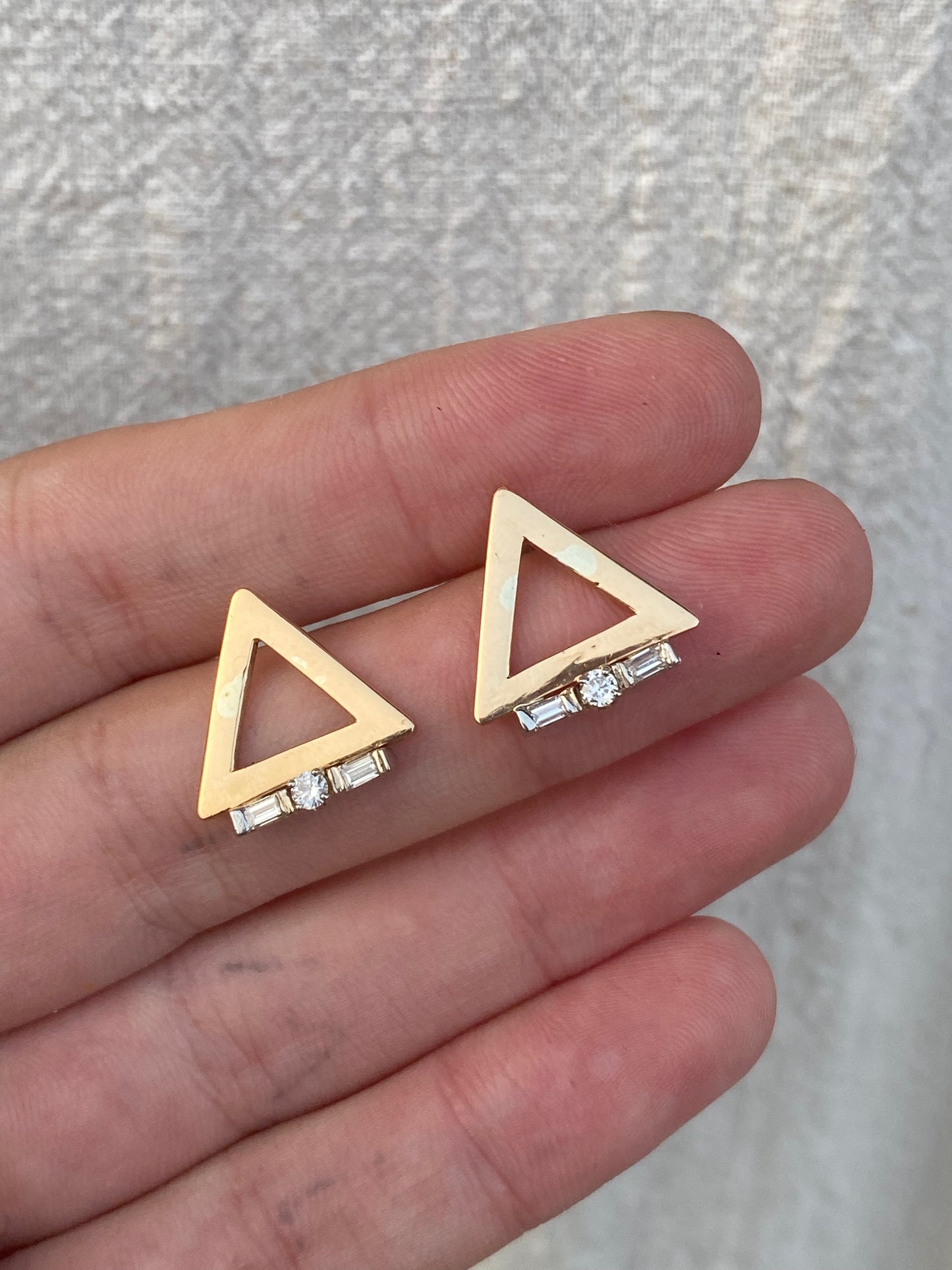 14kt diamond triangle earrings