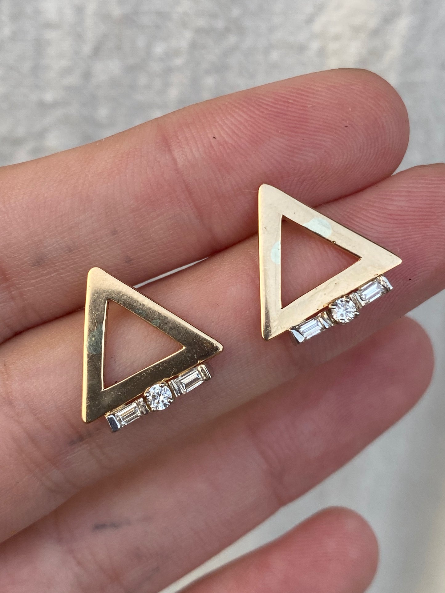 14kt diamond triangle earrings