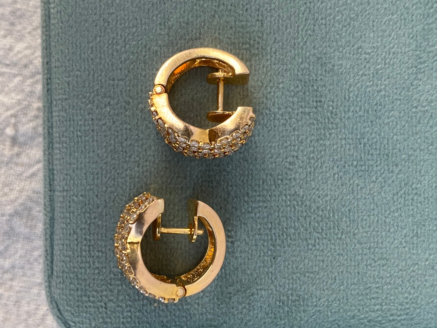 14kt diamond earrings