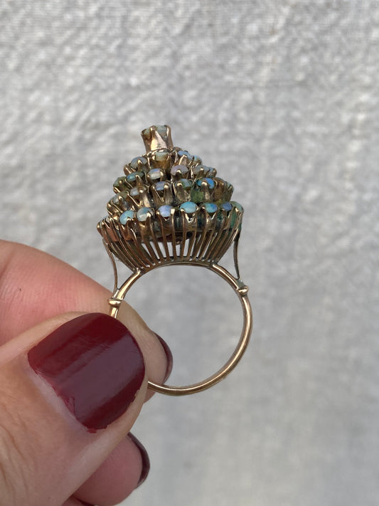 10kt vintage opal ballerina ring