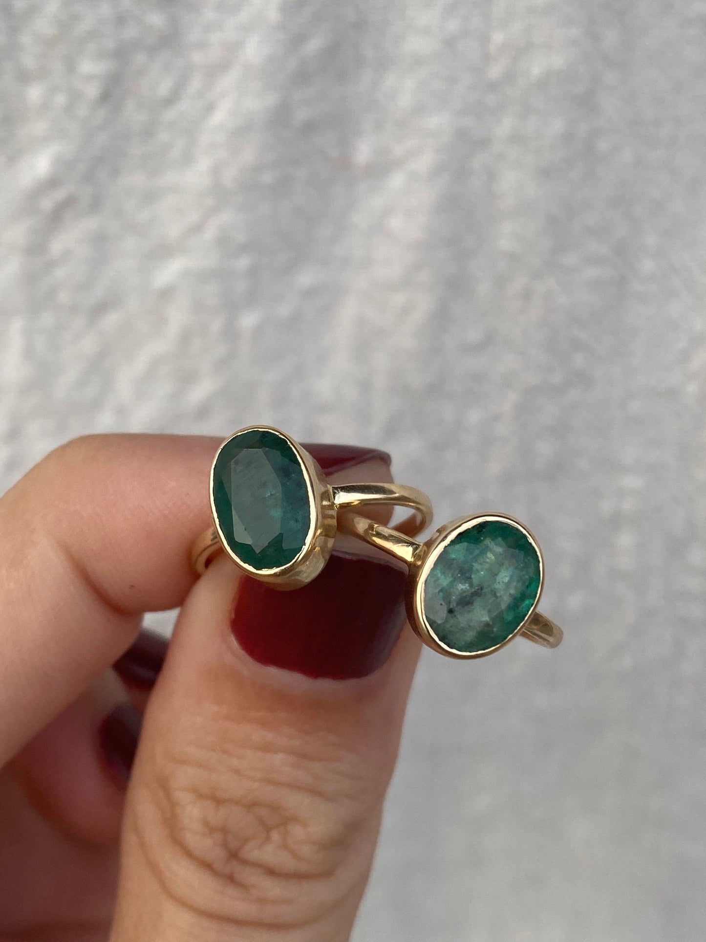 14kt bezeled emerald ring