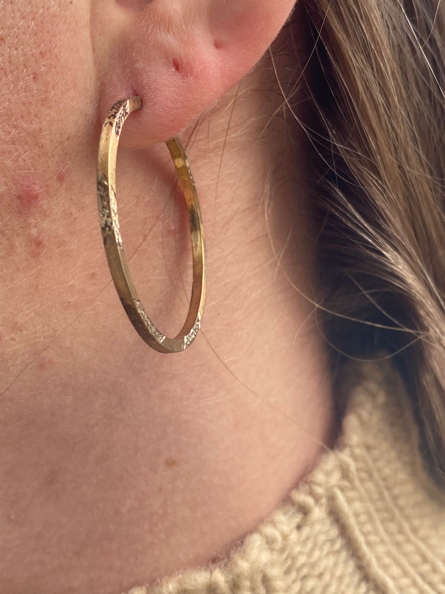 14kt etched hoops