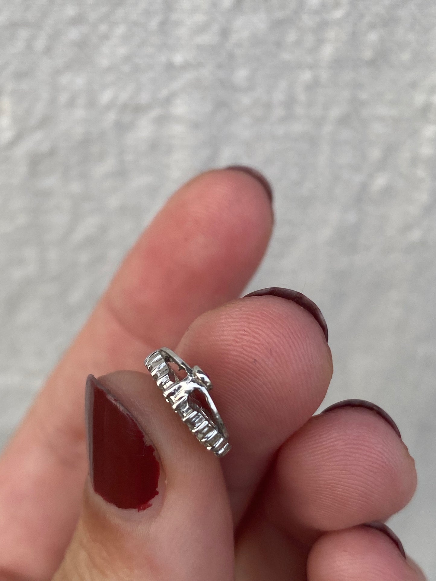 18kt diamond peace sign