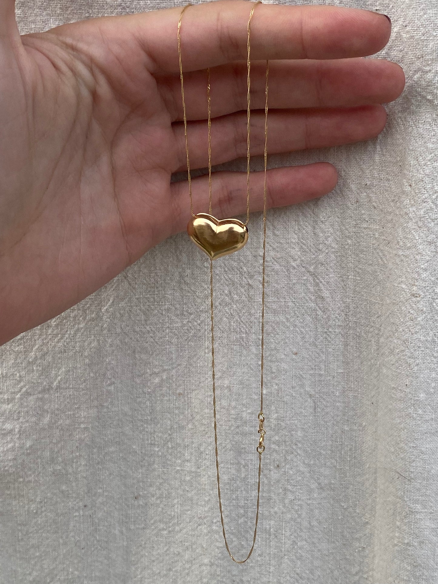 14kt 21" vintage puff heart necklace
