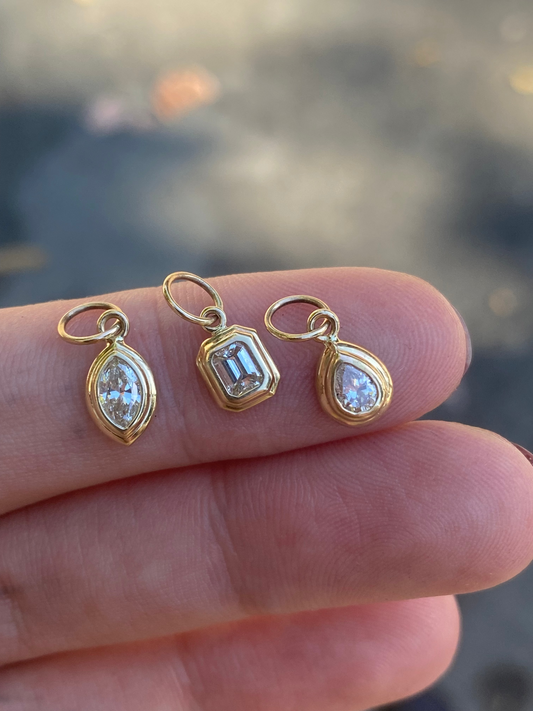 14kt double bezel diamond pendant