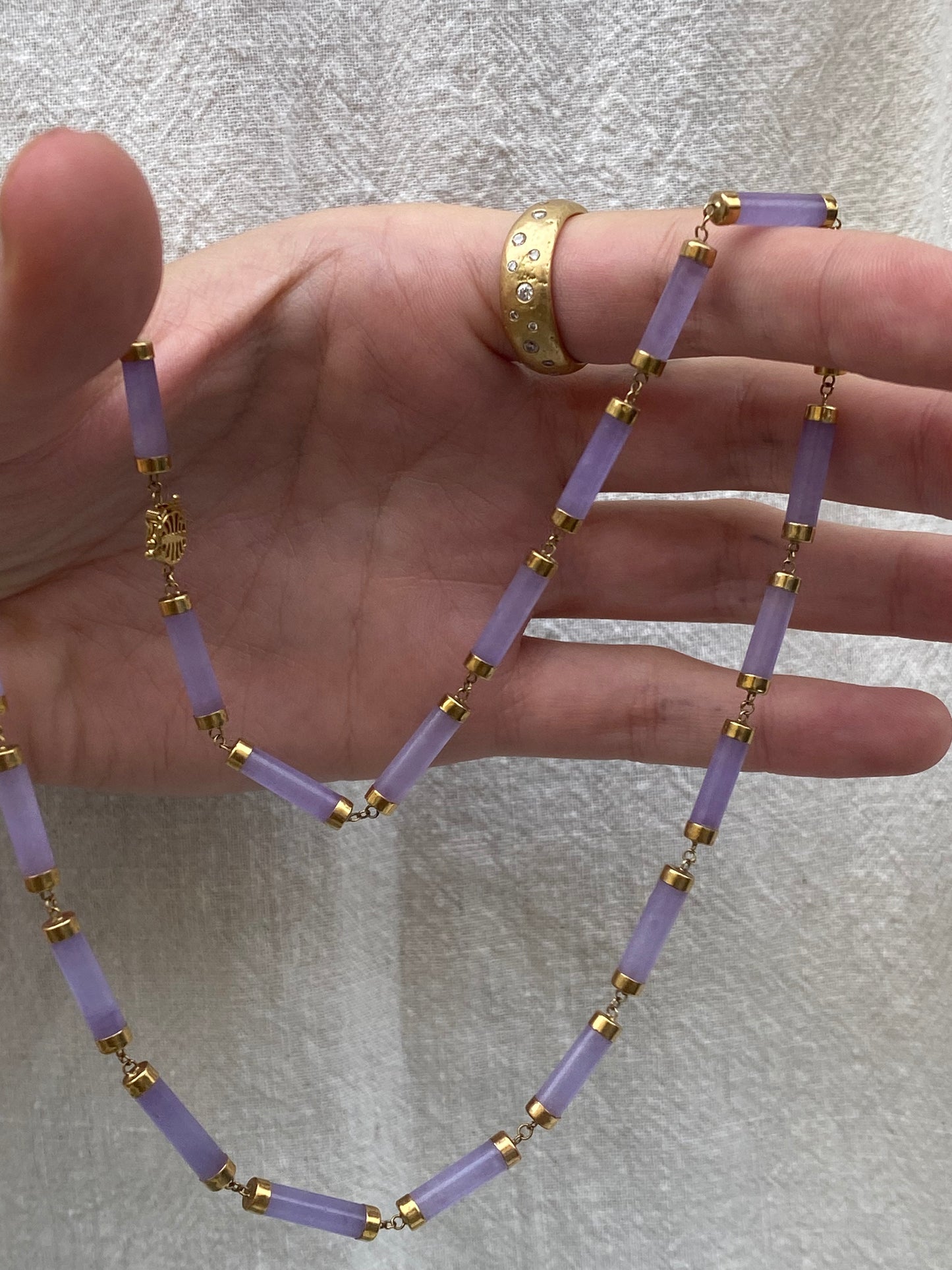 14kt 19" vintage lavender jadeite necklace