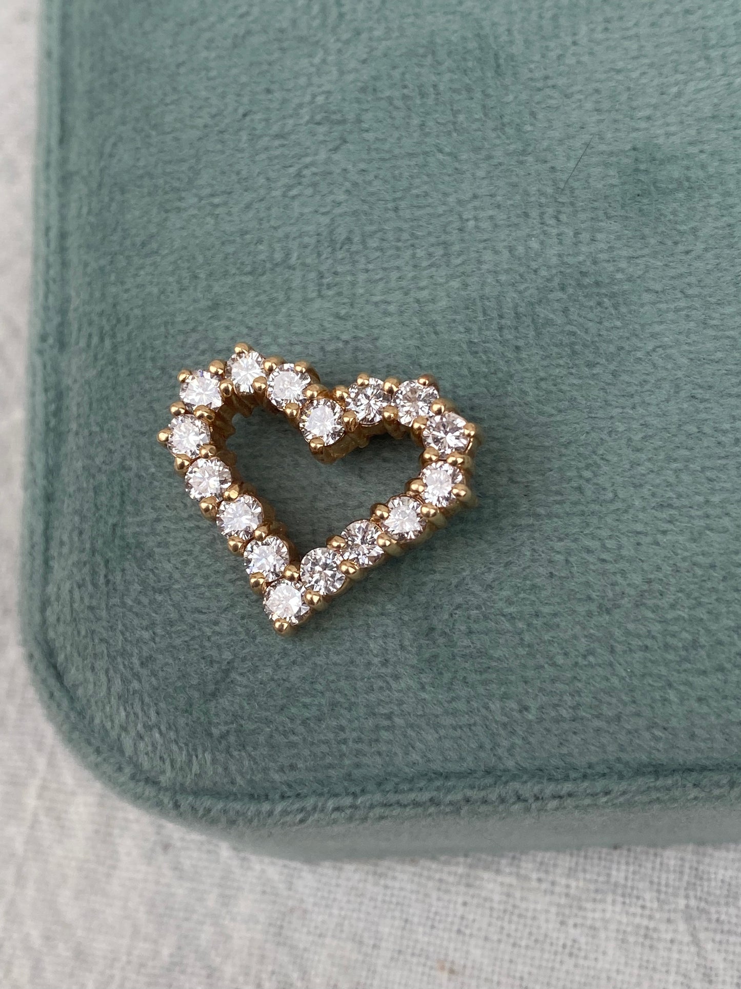14kt vintage diamond heart