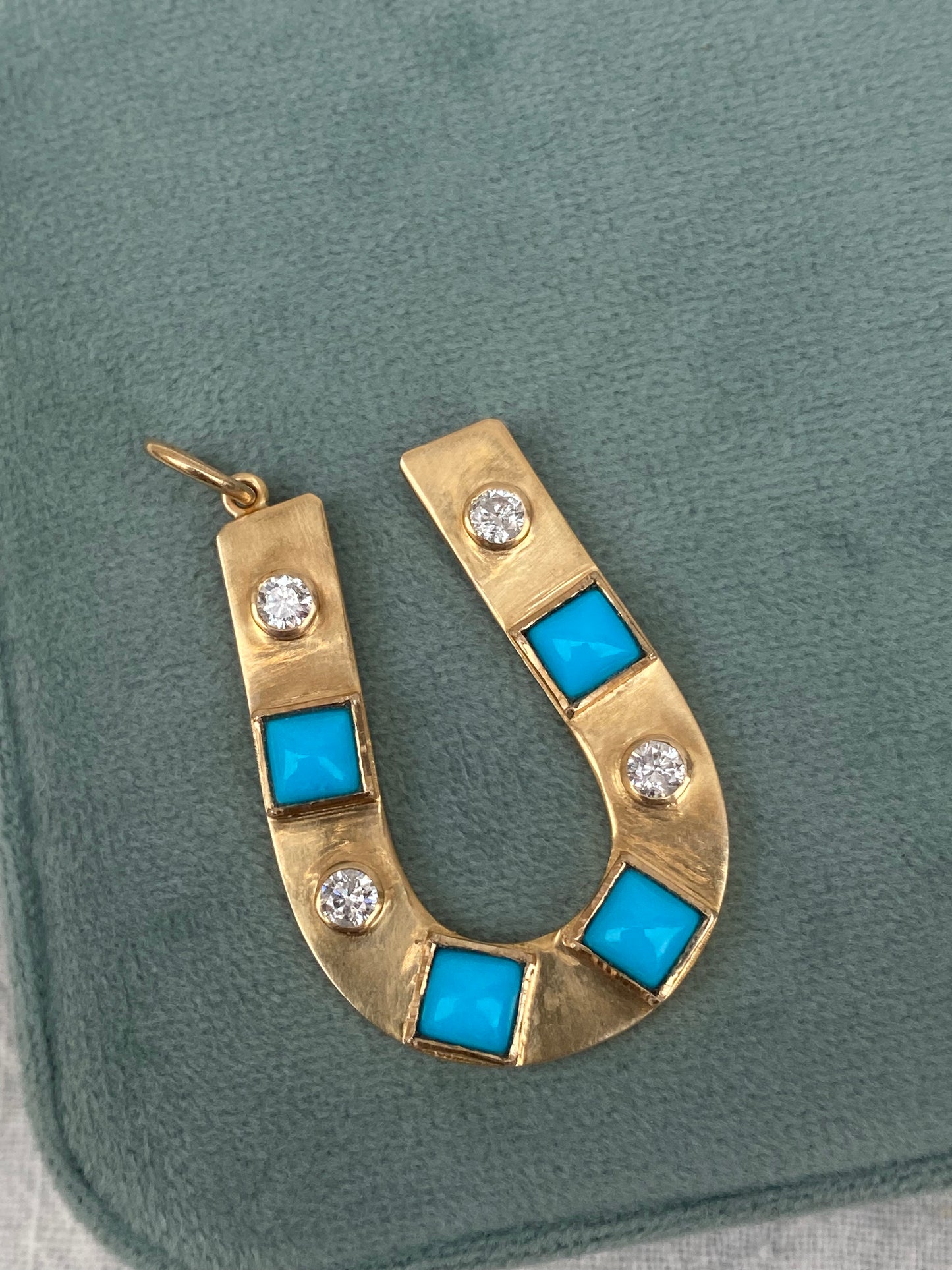 14kt turquoise diamond horseshoe