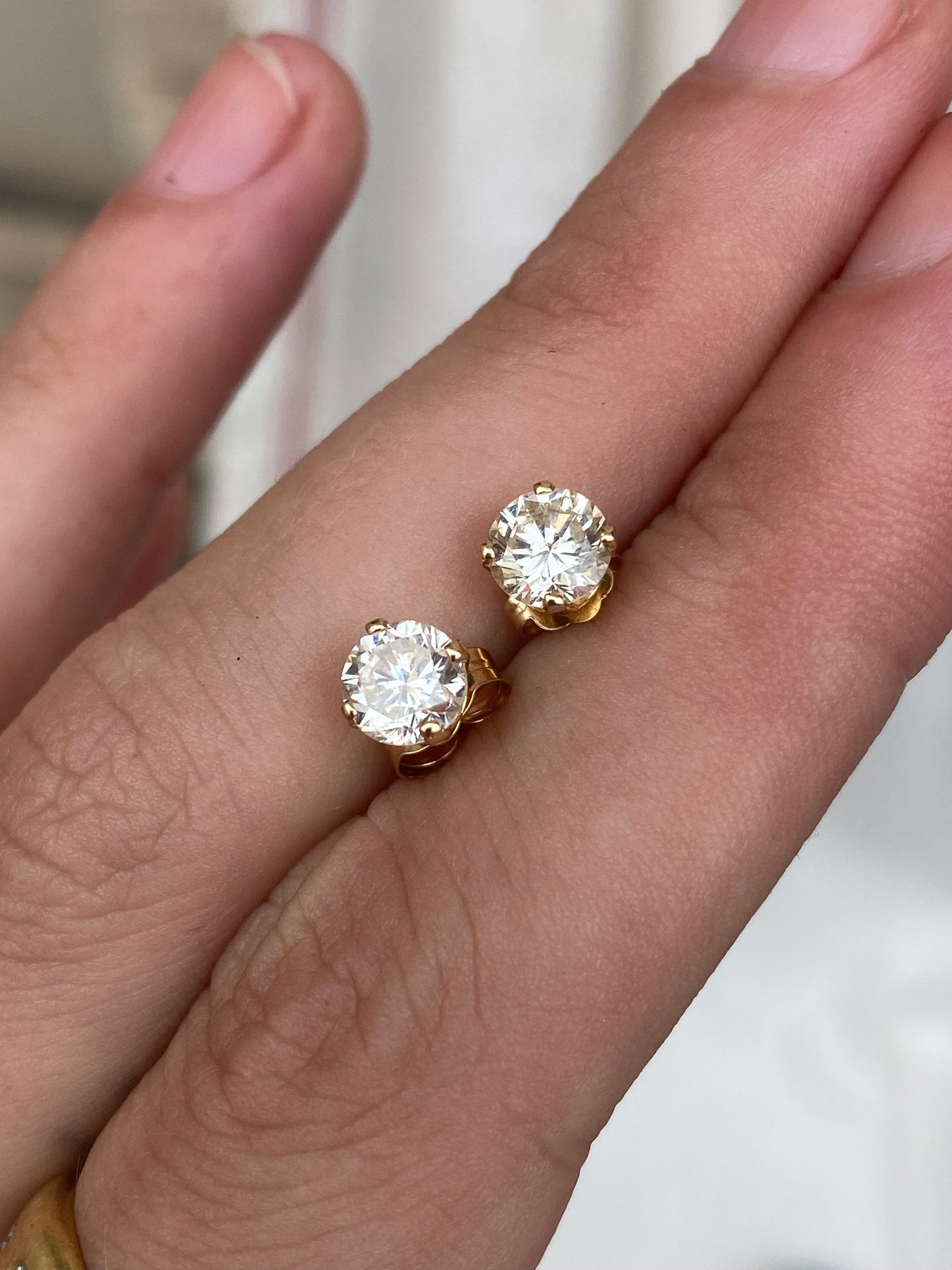 14kt 1ctw diamond studs