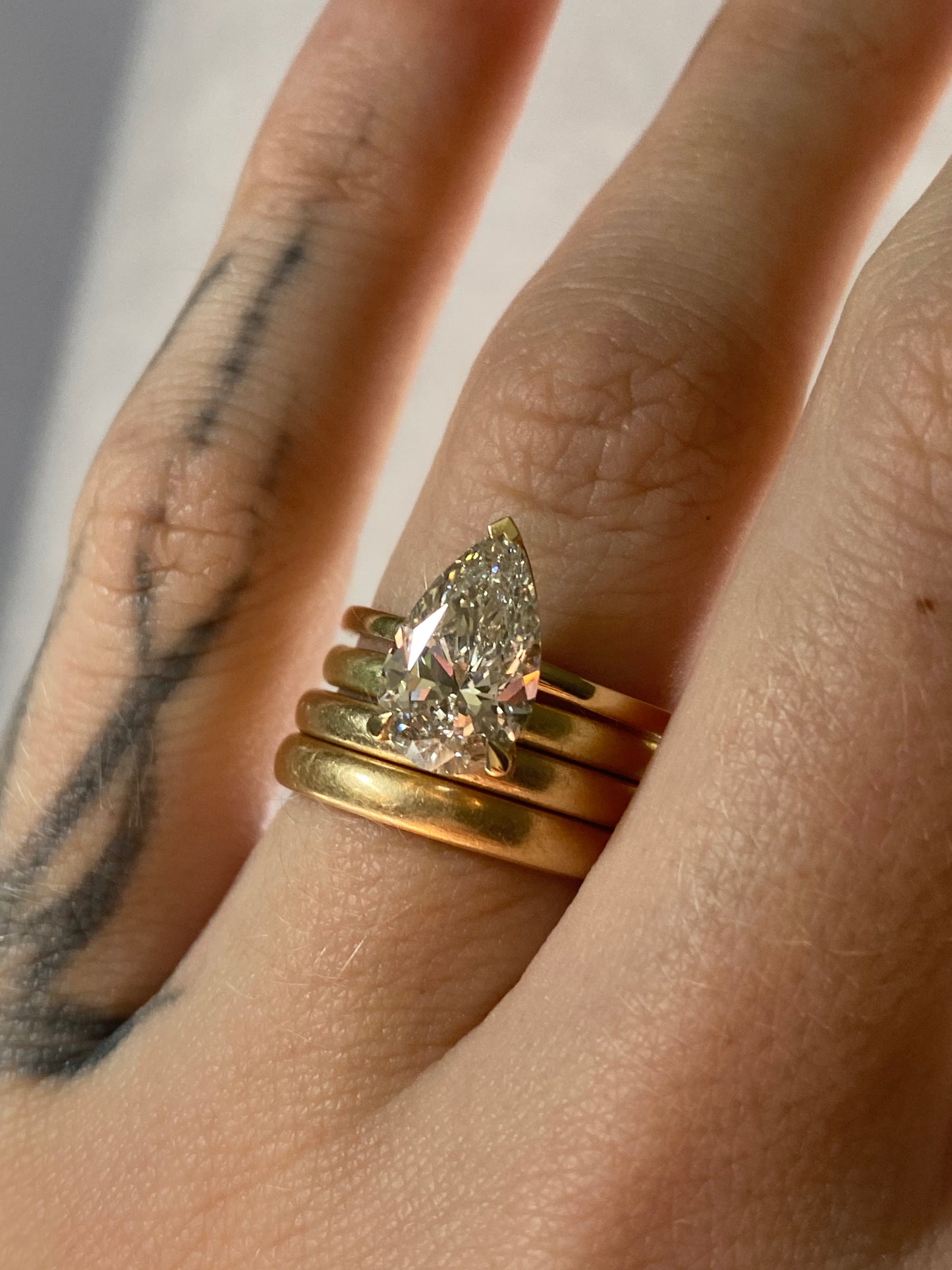 14kt 2.09ctw pear cut lab diamond ring