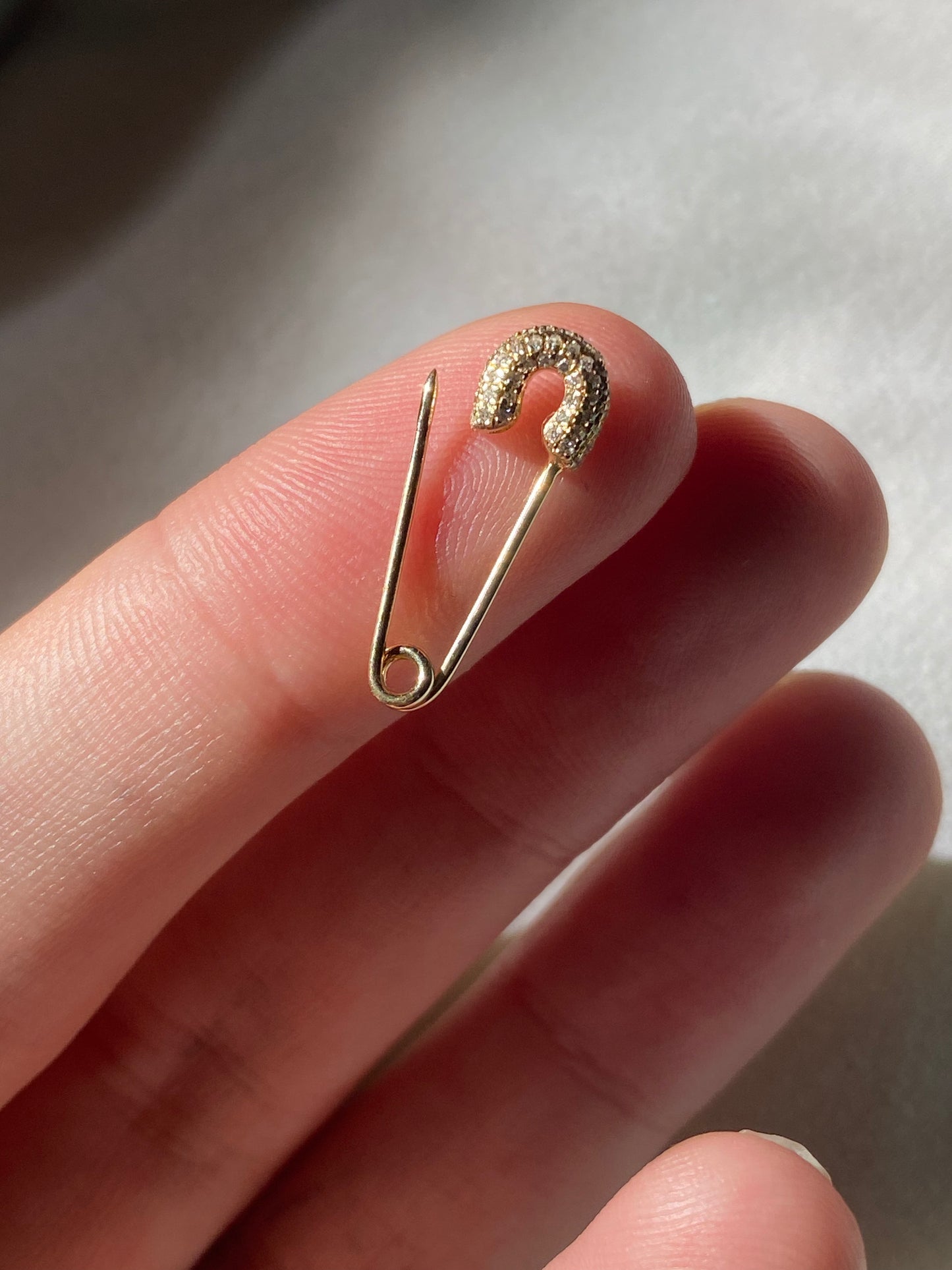 14kt diamond safety pin, functional