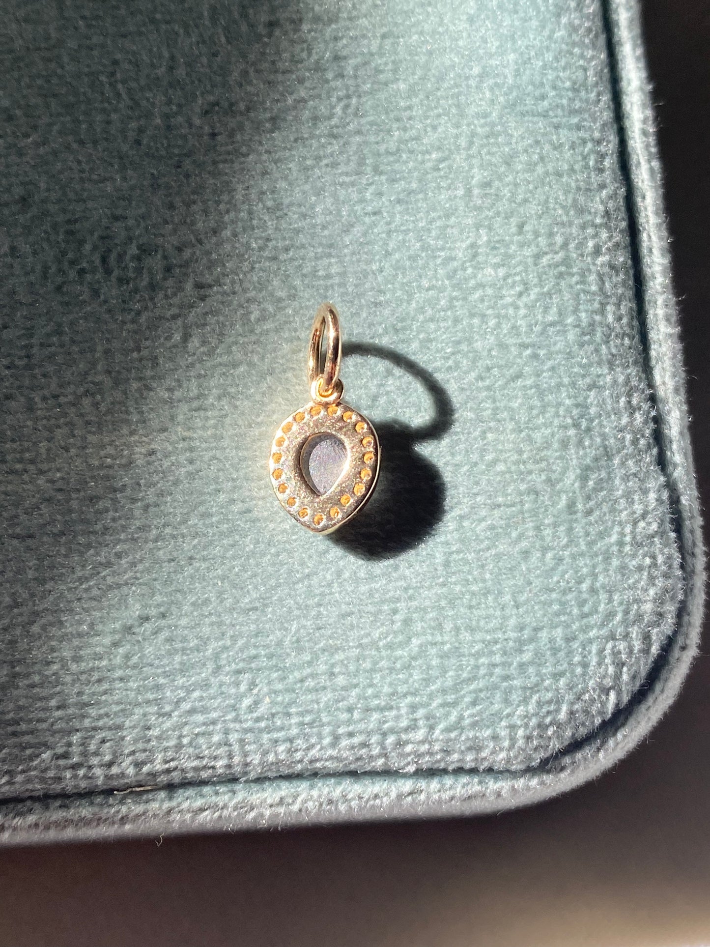 14kt labradorite diamond penant