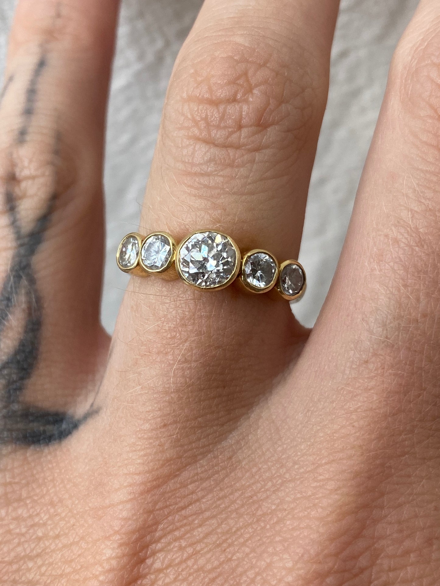 18kt 1.19ctw old & modern cut multi-diamond ring