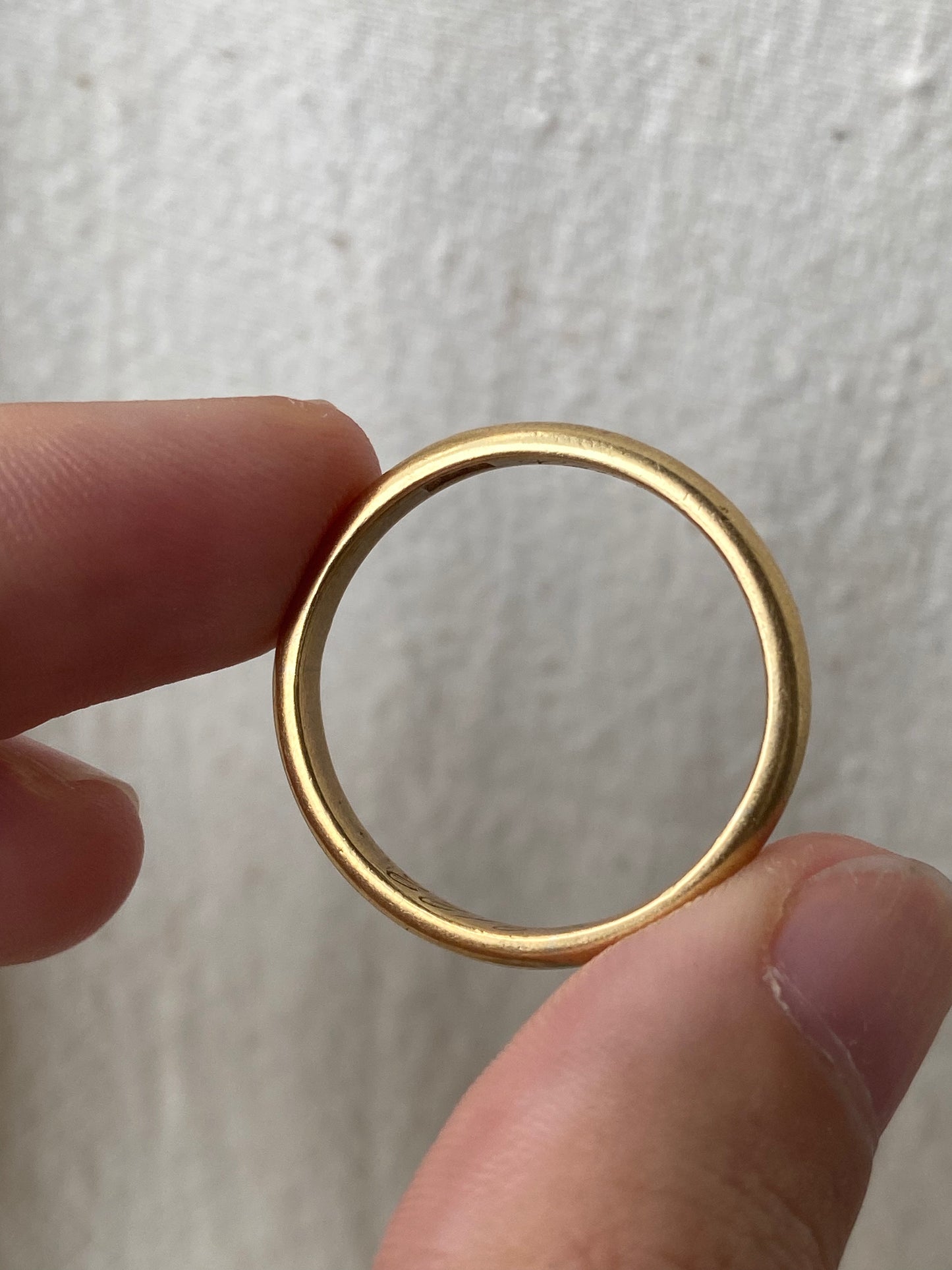 18kt antique wedding donut band