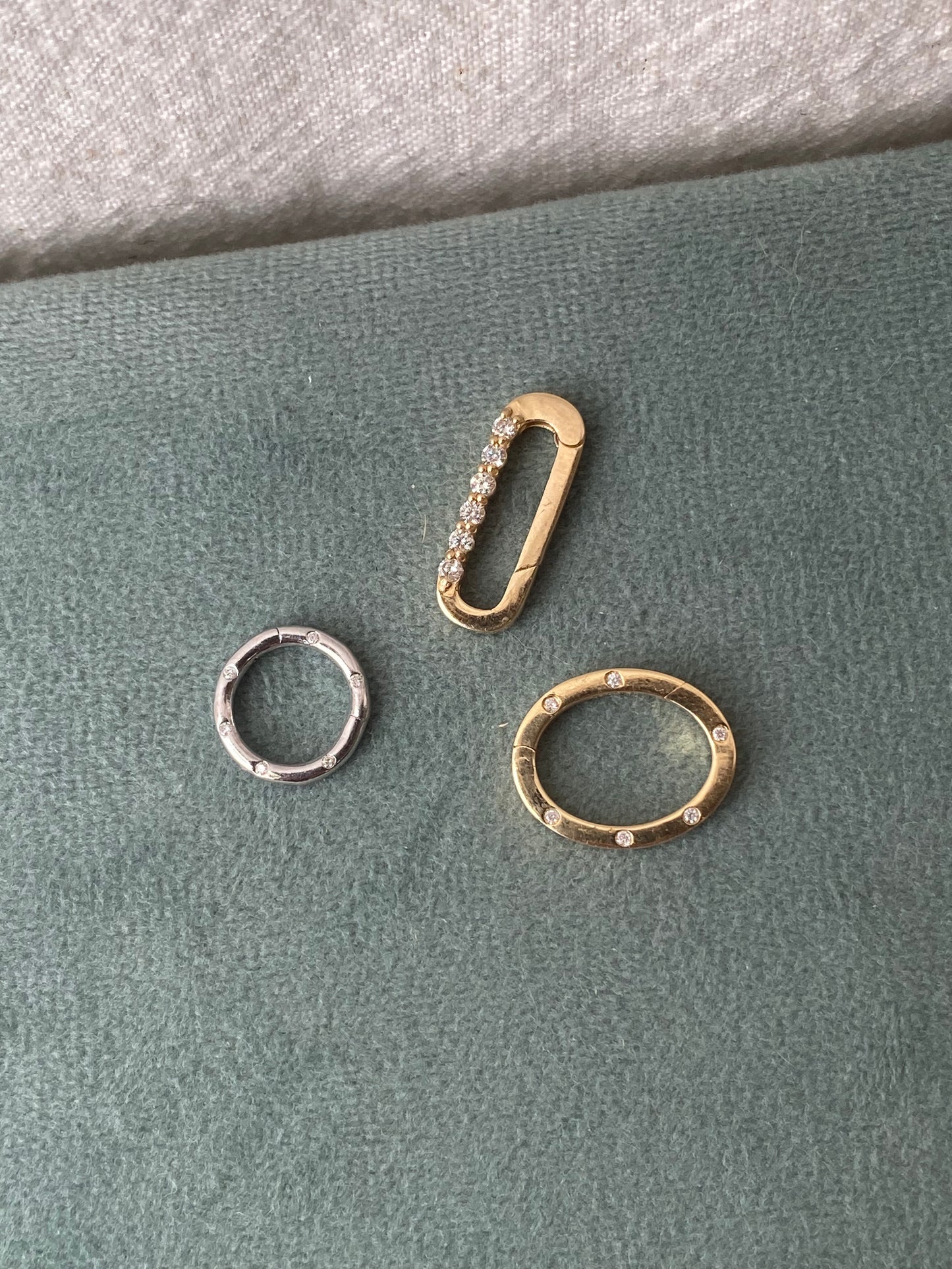 14kt diamond large oval click connector