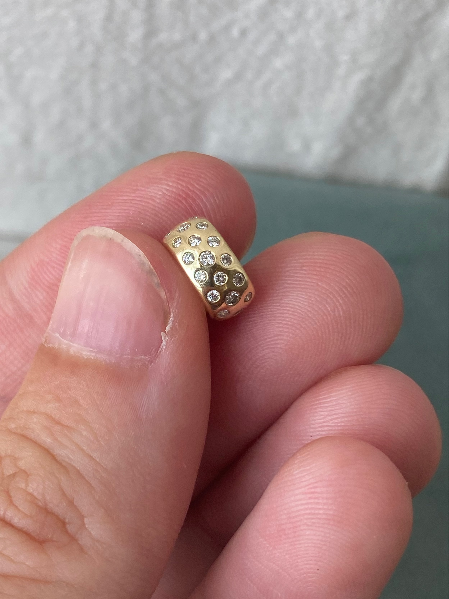 14kt diamond flush set spacer