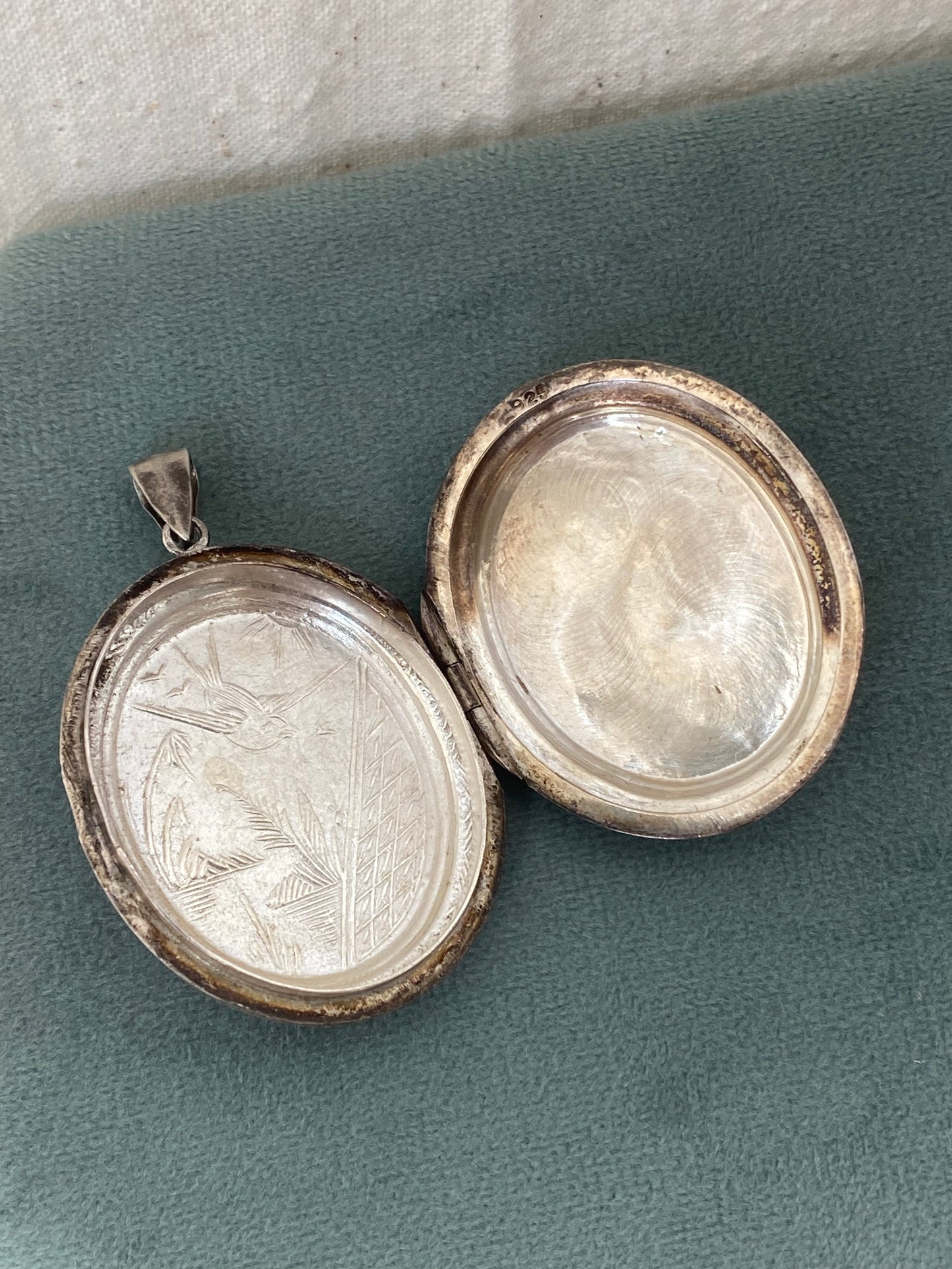 925 victorian etched locket