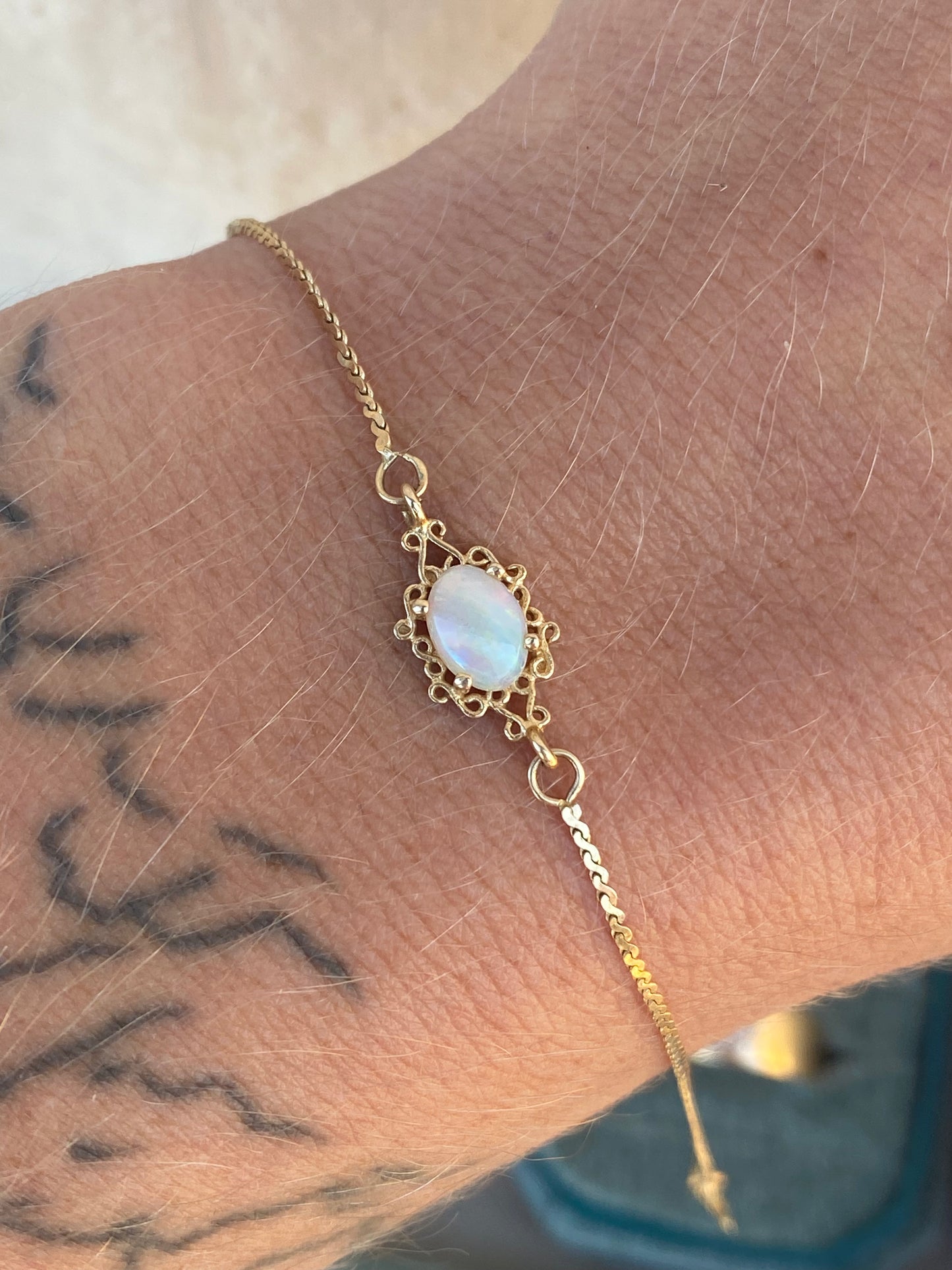 14kt 7" vintage opal bracelet