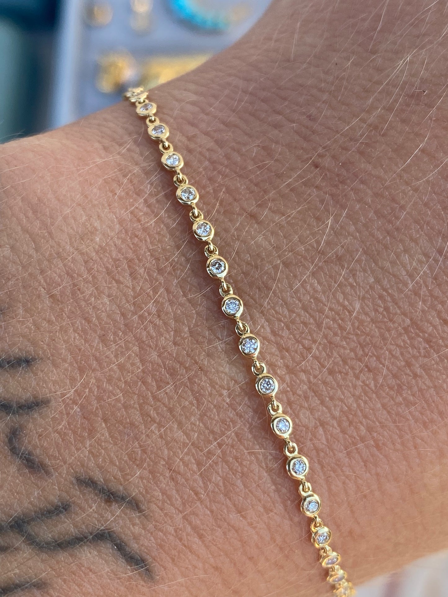 14kt .39ctw diamond bezel bracelet