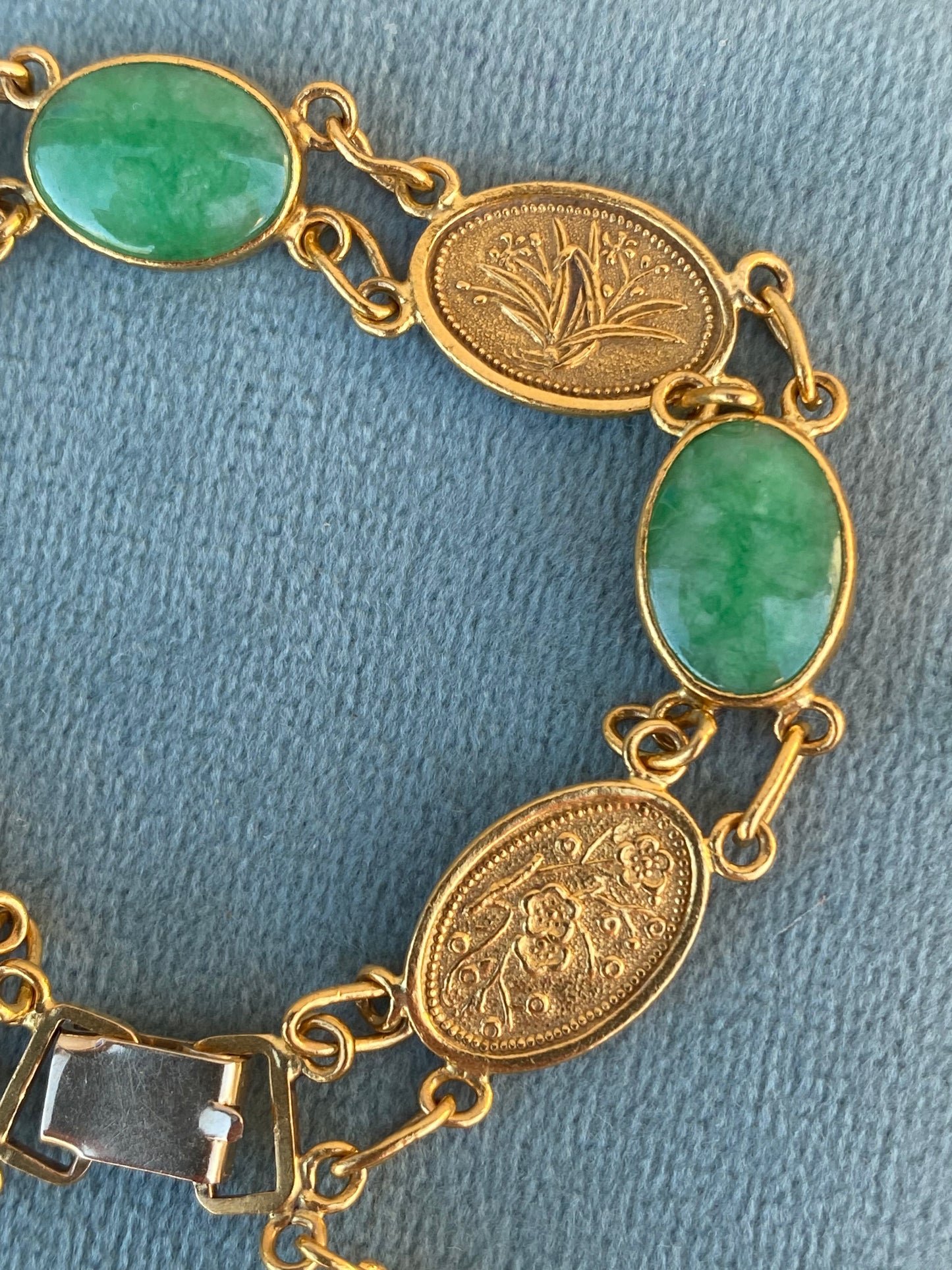 24kt 6.5" vintage jadeite bezel bracelet