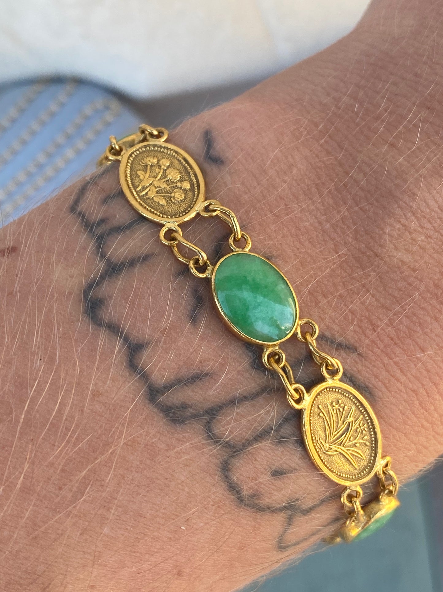24kt 6.5" vintage jadeite bezel bracelet