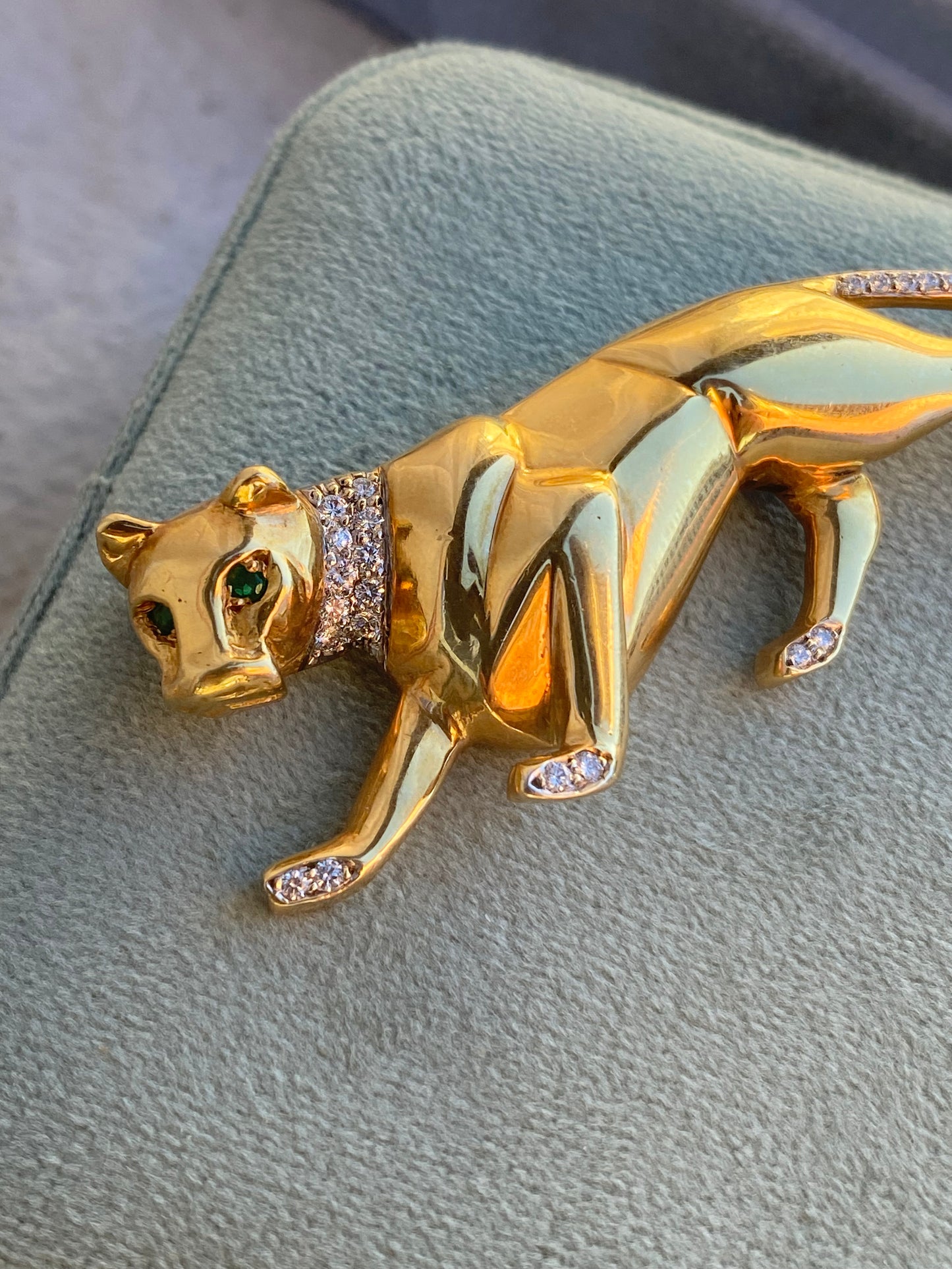 18kt diamond emerald panther