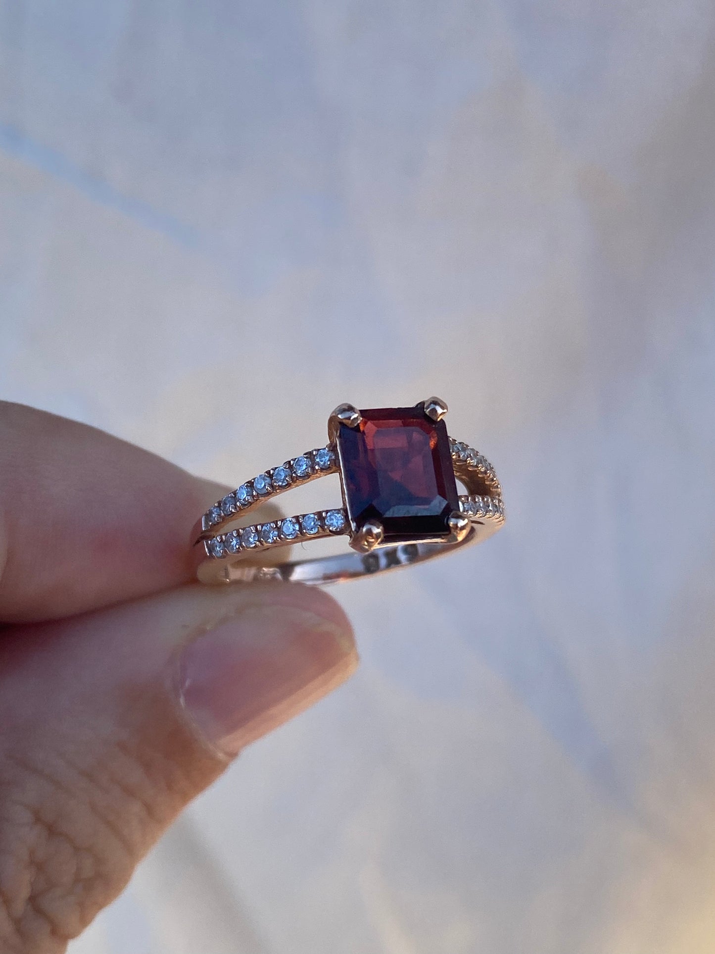 14kt rose gold garnet diamond ring
