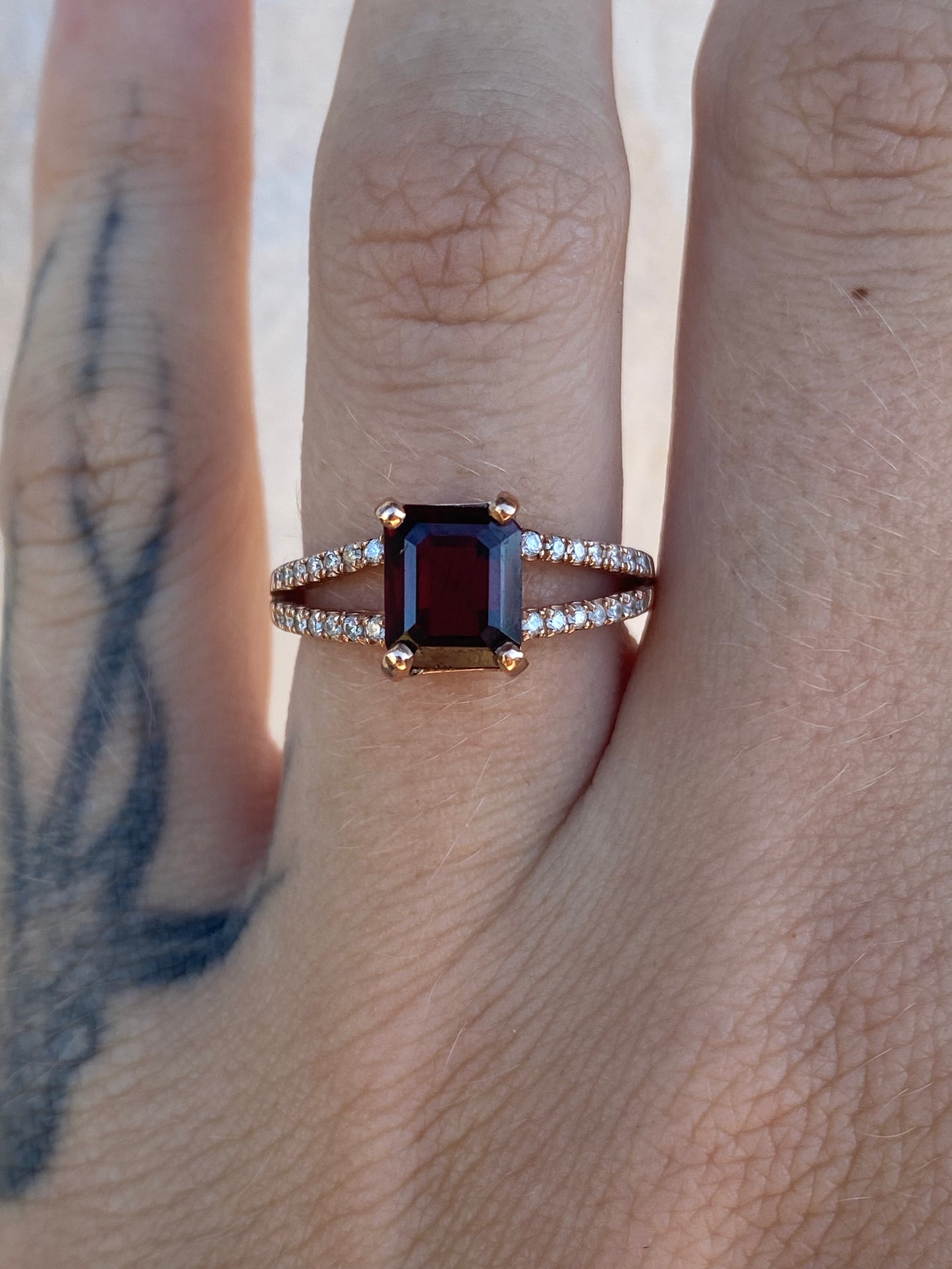 14kt rose gold garnet diamond ring