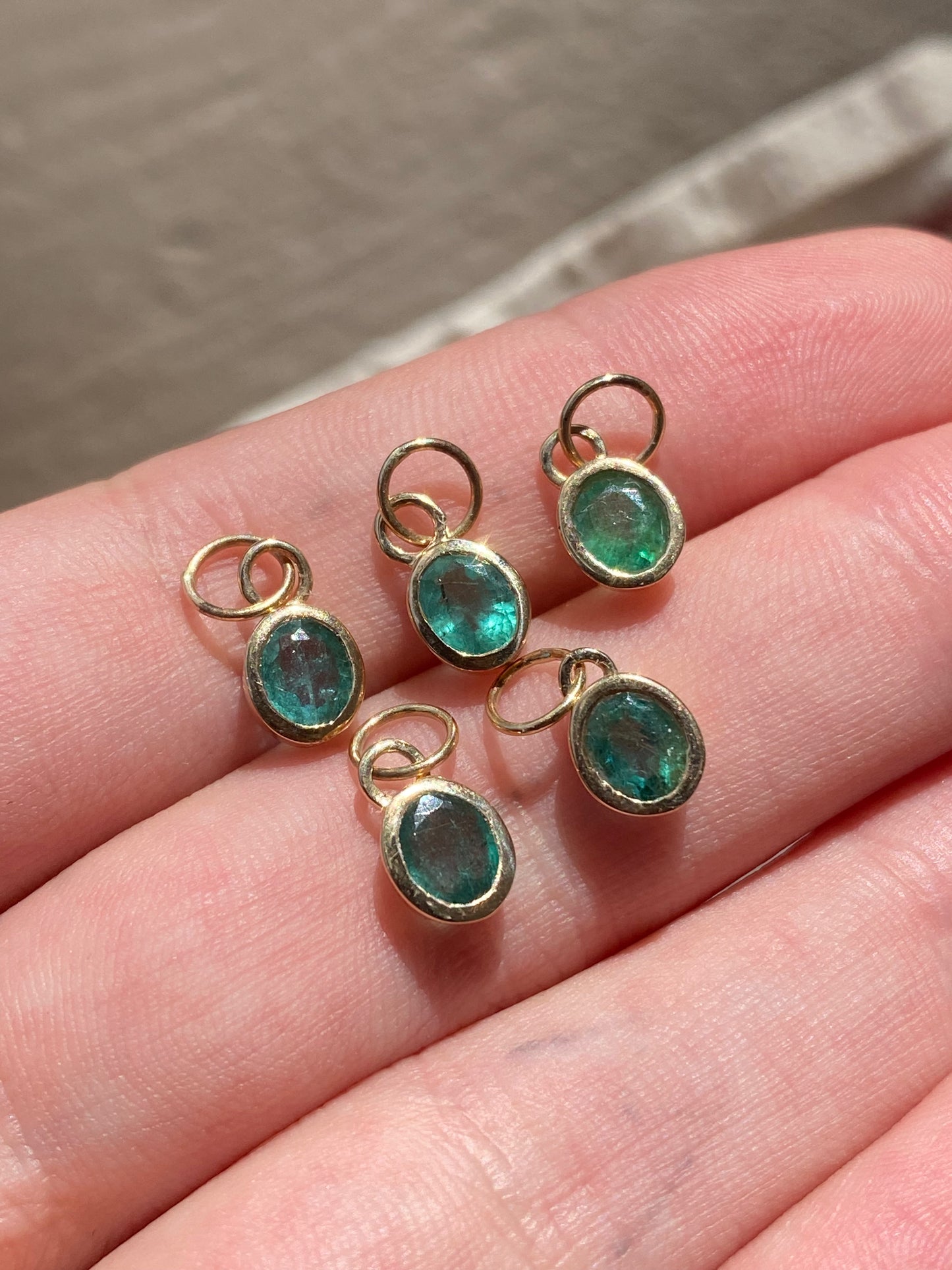 14kt bezeled emerald pendant