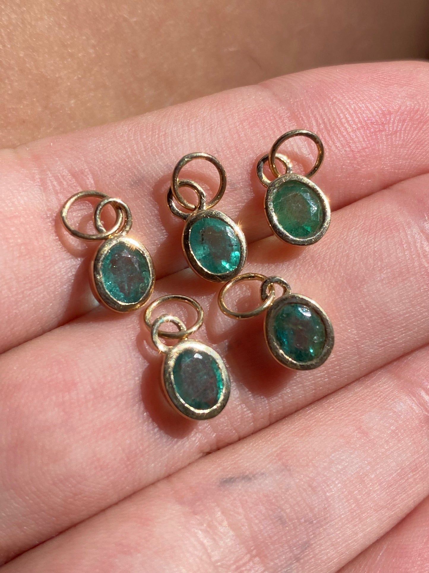 14kt bezeled emerald pendant