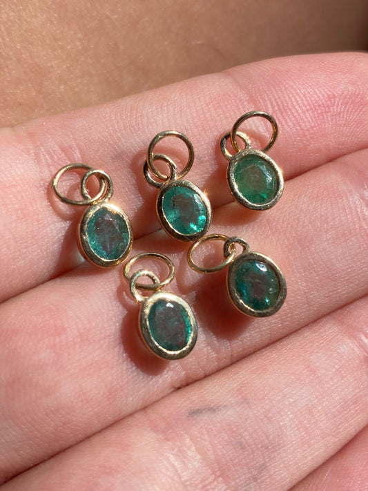14kt bezeled emerald pendant