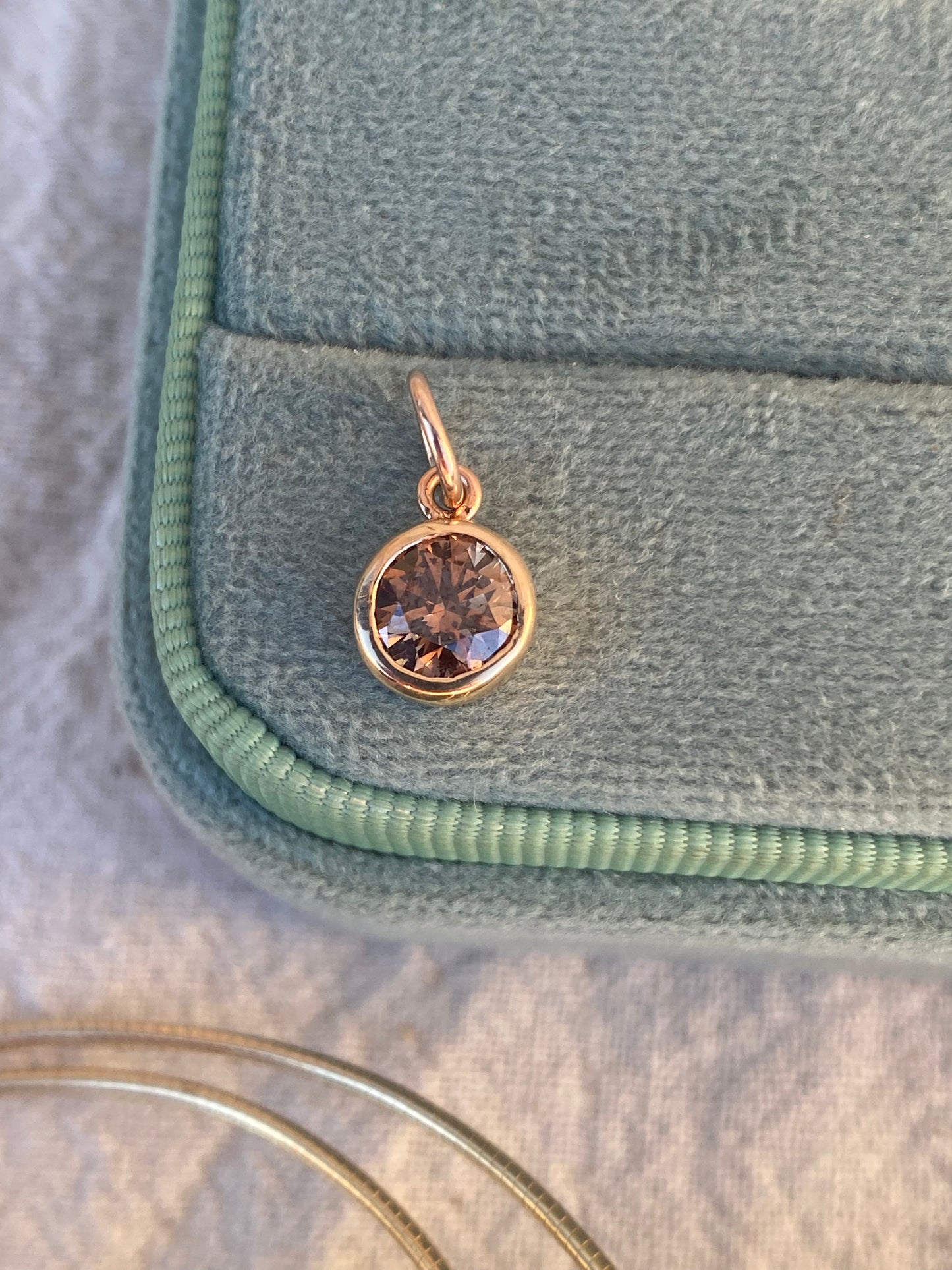 14kt congac bezel diamond pendant