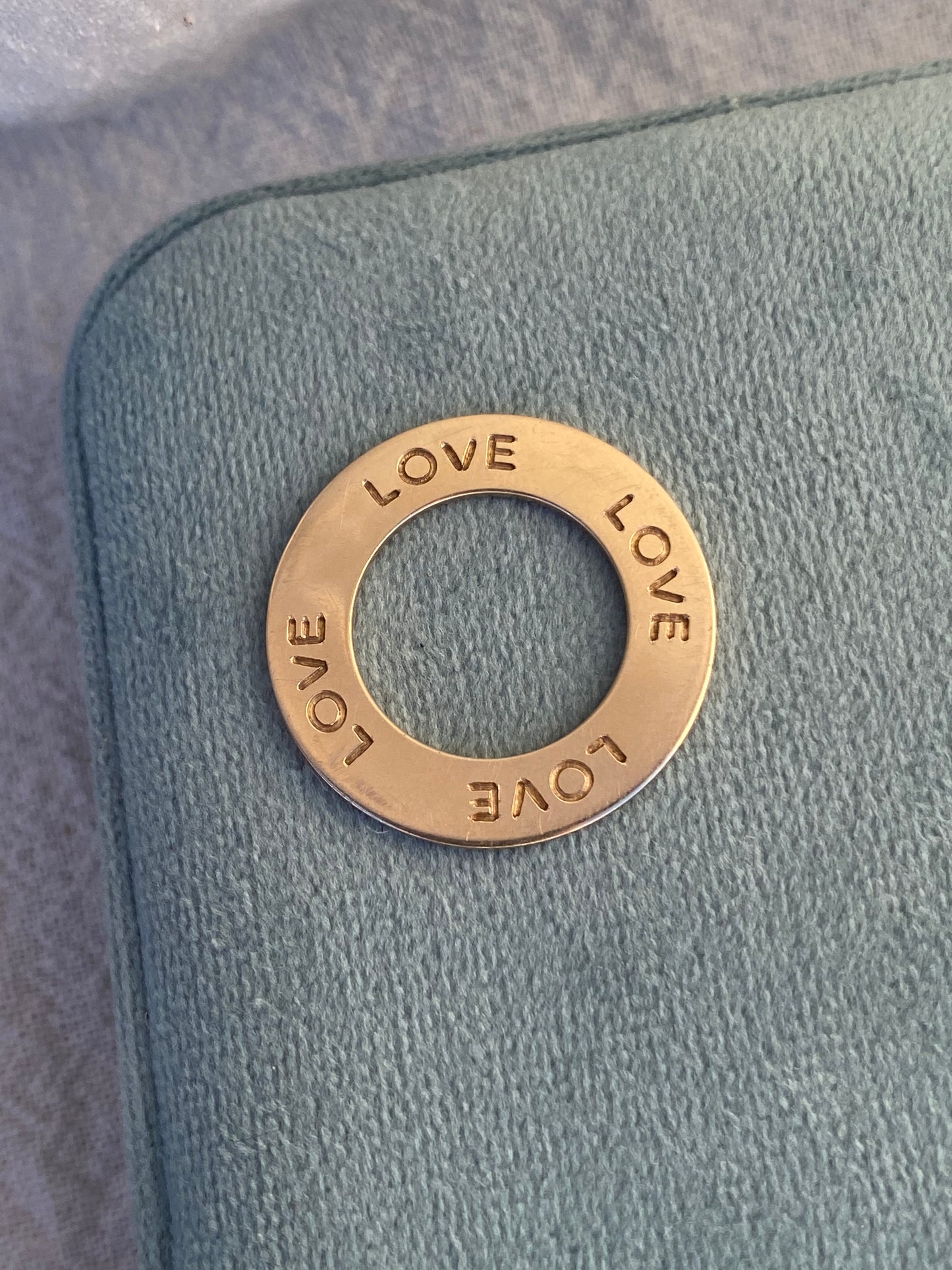 14kt love pendant