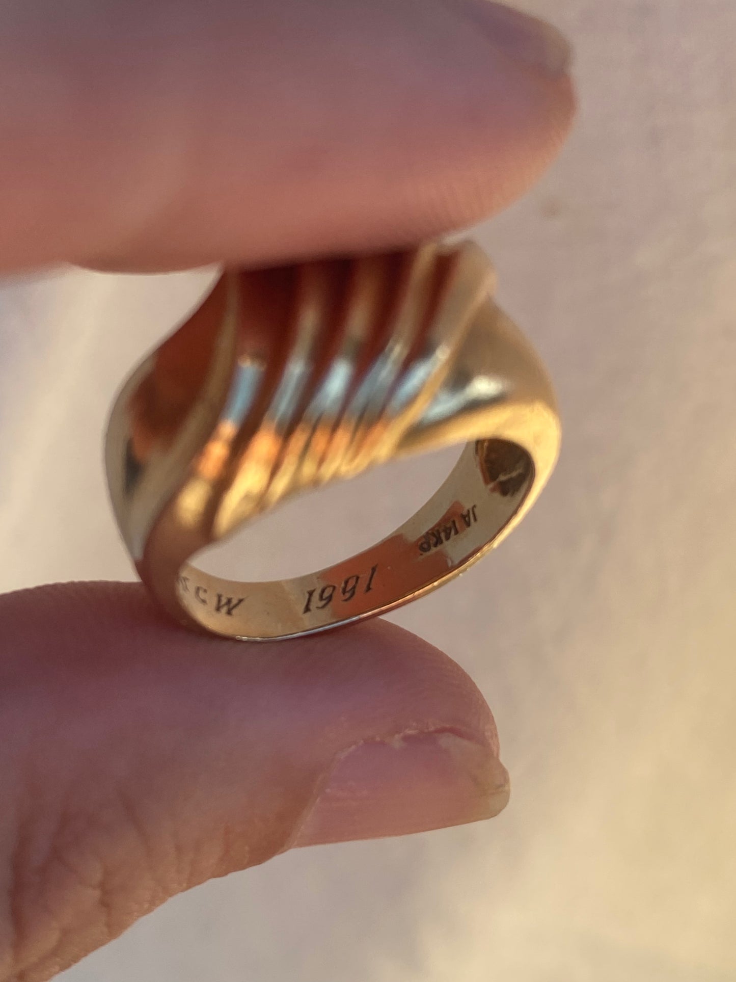 14kt vintage wave ring