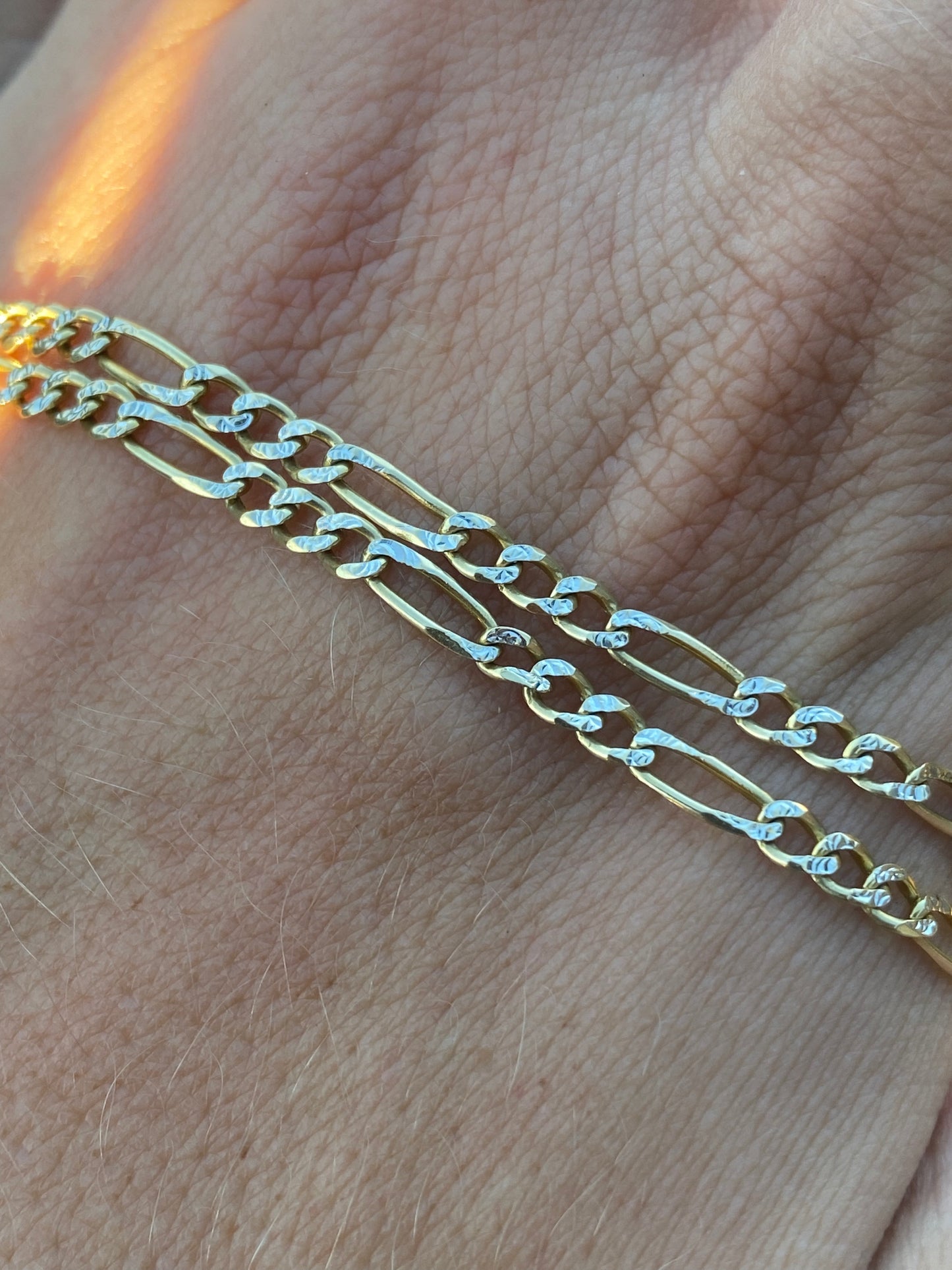 14kt 22" vintage figaro chain