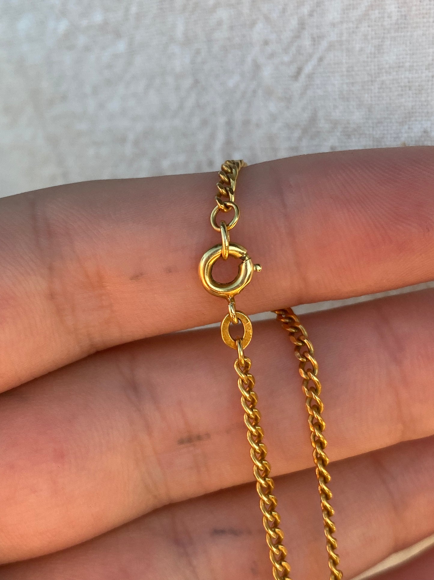 18kt 24" vintage curb chain