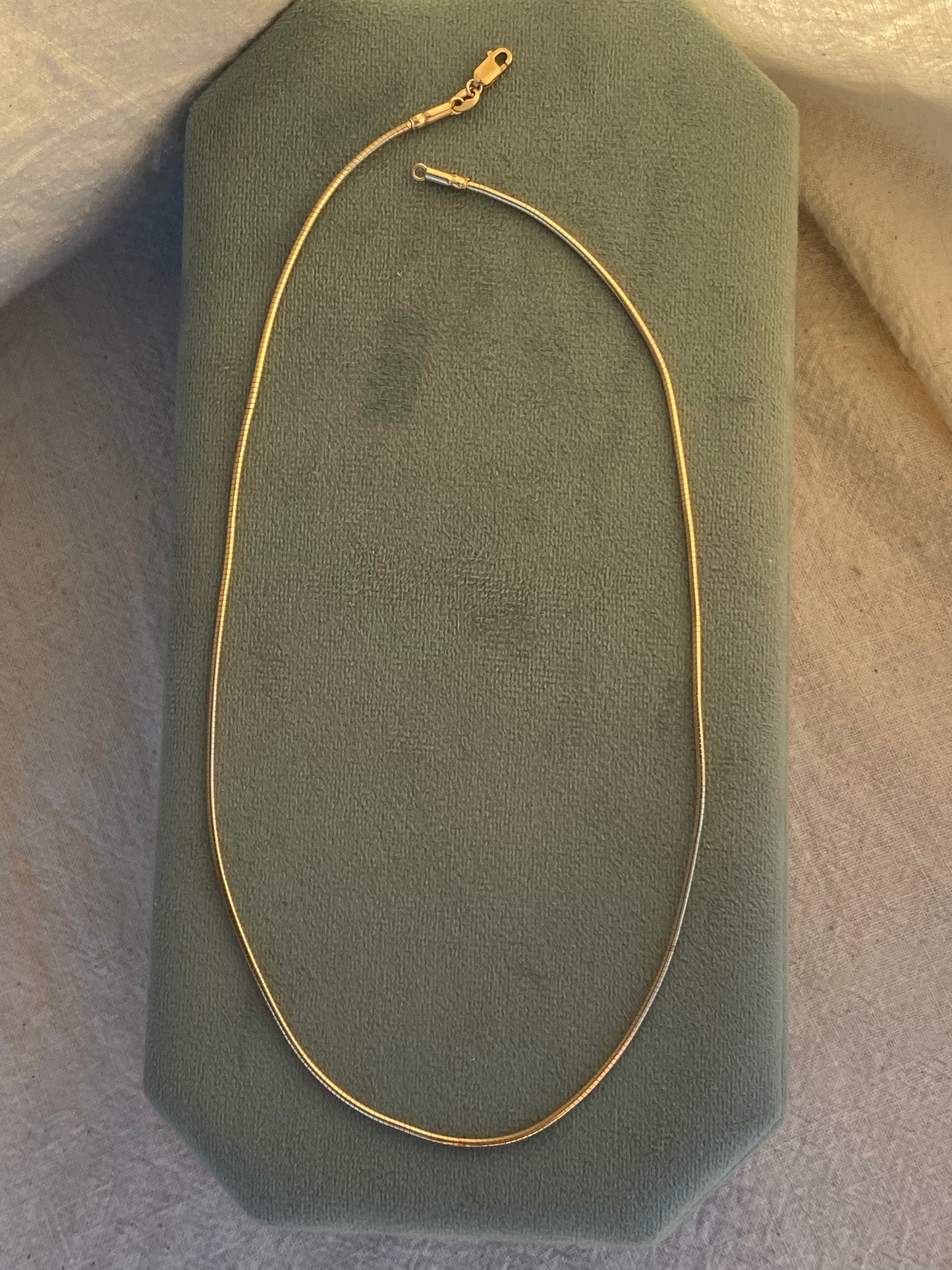 14kt 16" vintage omega